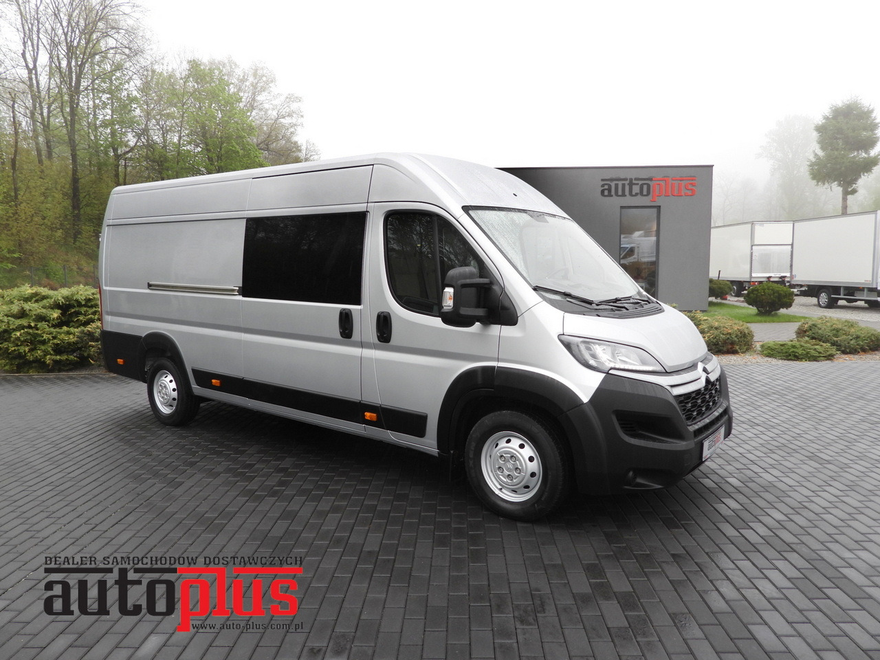 CITROEN JUMPER BOX DELIVERY VAN 7 SEATS CRUISE CONTROL LED LIGHTS AIR CONDITIONING 165HP - Furgon: obrázok 1 CITROEN JUMPER BOX DELIVERY VAN 7 SEATS CRUISE CONTROL LED LIGHTS AIR CONDITIONING 165HP - Furgon: obrázok 1