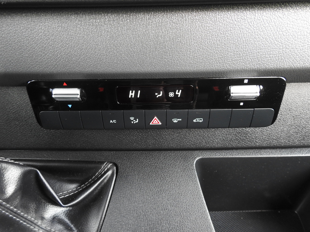 Dodávka MERCEDES SPRINTER 314 BOX DELIVERY VAN 6 SEATS CRUISE CONTROL AIR CONDITIONING  140HP: obrázok 35