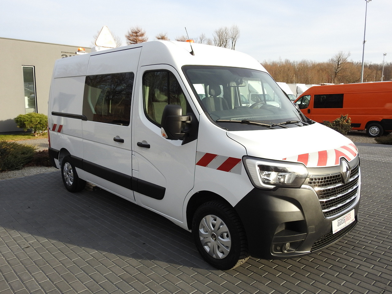 RENAULT MASTER BOX DELIVERY VAN 7 SEATS CRUISE CONTROL AIR CONDITIONING LED LIGHTS 135HP - Dodávka: obrázok 4 RENAULT MASTER BOX DELIVERY VAN 7 SEATS CRUISE CONTROL AIR CONDITIONING LED LIGHTS 135HP - Dodávka: obrázok 4