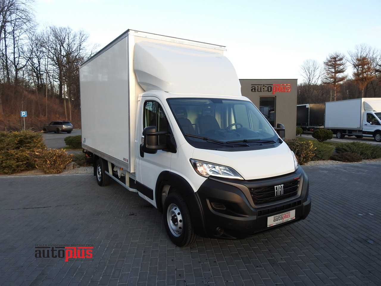 FIAT DUCATO BOX LIFT 8 PALLETS CRUISE CONTROL AIR CONDITIONING 180HP - Dodávka skriňová nadstavba: obrázok 1 FIAT DUCATO BOX LIFT 8 PALLETS CRUISE CONTROL AIR CONDITIONING 180HP - Dodávka skriňová nadstavba: obrázok 1