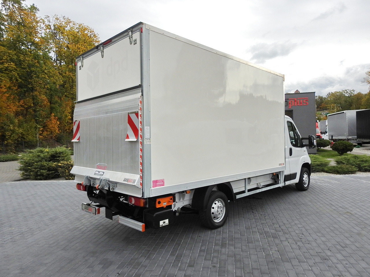 FIAT DUCATO BOX LIFT 8 PALLETS CRUISE CONTROL NAVIGATION AIR CONDITIONING LED LIGHTS 130HP - Dodávka skriňová nadstavba: obrázok 3 FIAT DUCATO BOX LIFT 8 PALLETS CRUISE CONTROL NAVIGATION AIR CONDITIONING LED LIGHTS 130HP - Dodávka skriňová nadstavba: obrázok 3