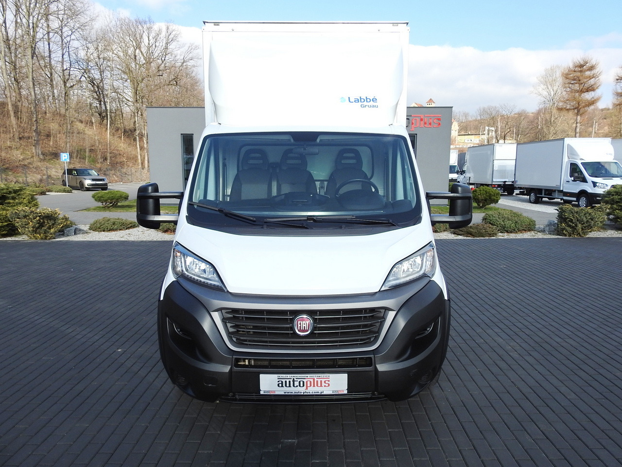 FIAT DUCATO BOX LIFT 8 PALLETS CRUISE CONTROL NAVIGATION LED LIGHTS AIR CONDITIONING 130HP - Dodávka skriňová nadstavba: obrázok 5 FIAT DUCATO BOX LIFT 8 PALLETS CRUISE CONTROL NAVIGATION LED LIGHTS AIR CONDITIONING 130HP - Dodávka skriňová nadstavba: obrázok 5