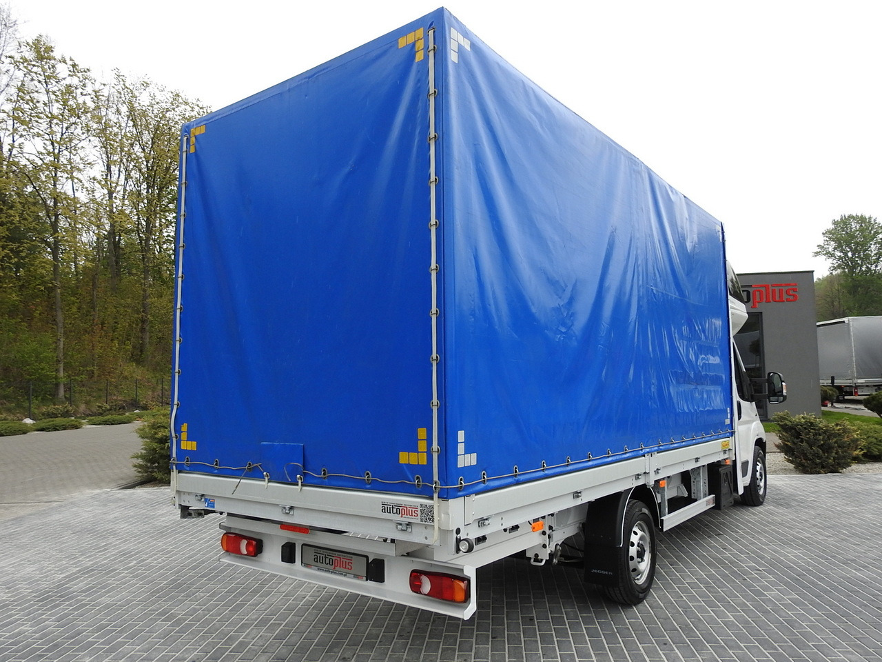 FIAT DUCATO TARPAULIN 10 PALLETS WEBASTO CRUISE CONTROL AIR CONDITIONING 180HP - Plachtová dodávka: obrázok 3 FIAT DUCATO TARPAULIN 10 PALLETS WEBASTO CRUISE CONTROL AIR CONDITIONING 180HP - Plachtová dodávka: obrázok 3