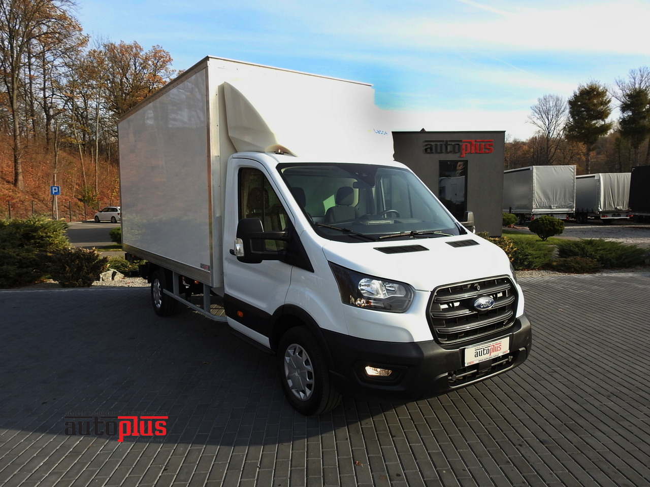 FORD TRANSIT BOX LIFT 8 PALLETS CRUISE CONTROL AIR CONDITIONING 130HP - Dodávka skriňová nadstavba: obrázok 1 FORD TRANSIT BOX LIFT 8 PALLETS CRUISE CONTROL AIR CONDITIONING 130HP - Dodávka skriňová nadstavba: obrázok 1