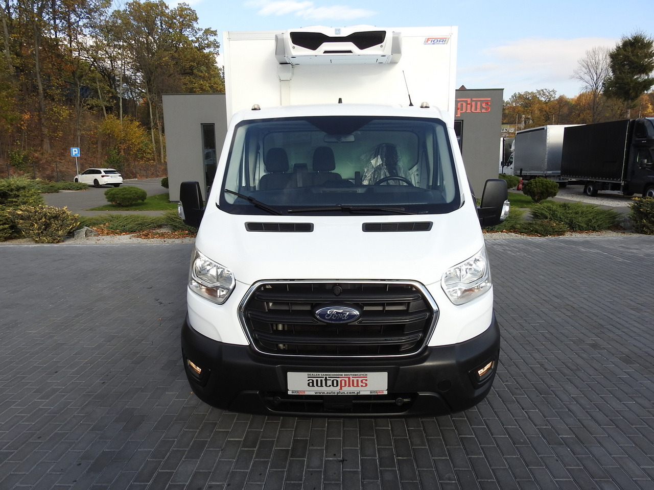 FORD TRANSIT REGRIGERATOR BOX -10*C POWER SUPPLY 230V CRUISE CONTROL AIR CONDITIONING LED LIGHTS PNEUMATICS TWIN WHEELS 130HP - Chladiarenská dodávka: obrázok 5 FORD TRANSIT REGRIGERATOR BOX -10*C POWER SUPPLY 230V CRUISE CONTROL AIR CONDITIONING LED LIGHTS PNEUMATICS TWIN WHEELS 130HP - Chladiarenská dodávka: obrázok 5