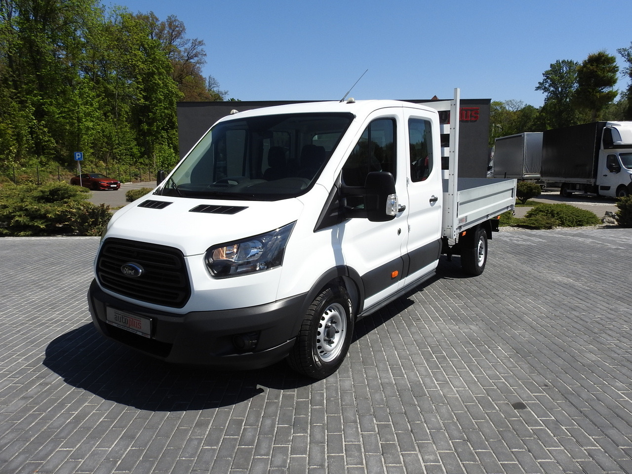 Dodávkа s dvojitou kabínou FORD TRANSIT STAKE BODY DOUBLE CABIN DOKA 7 SEATS AIR CONDITIONING  130HP: obrázok 18 Dodávkа s dvojitou kabínou FORD TRANSIT STAKE BODY DOUBLE CABIN DOKA 7 SEATS AIR CONDITIONING  130HP: obrázok 18
