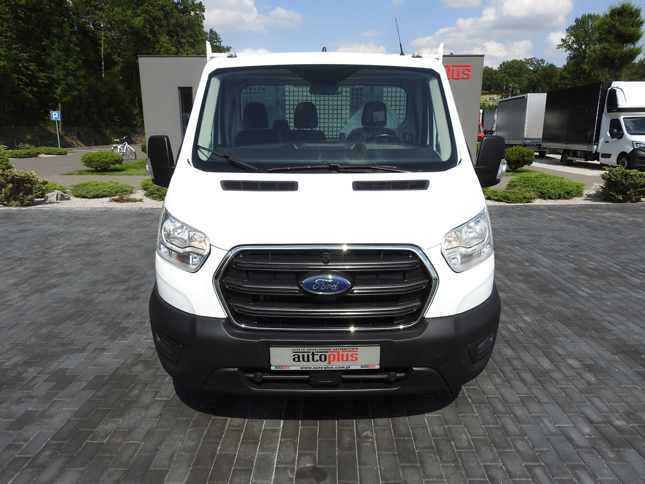 FORD TRANSIT TIPPER CRUISE CONTROL AIR CONDITIONING TWIN WHEELS 170HP - Dodávka sklápač: obrázok 5 FORD TRANSIT TIPPER CRUISE CONTROL AIR CONDITIONING TWIN WHEELS 170HP - Dodávka sklápač: obrázok 5