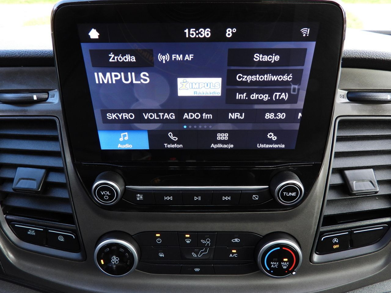 Dodávka sklápač FORD TRANSIT TIPPER CRUISE CONTROL LED LIGHTS TWIN WHEELS AIR CONDITIONING 130HP: obrázok 37 Dodávka sklápač FORD TRANSIT TIPPER CRUISE CONTROL LED LIGHTS TWIN WHEELS AIR CONDITIONING 130HP: obrázok 37