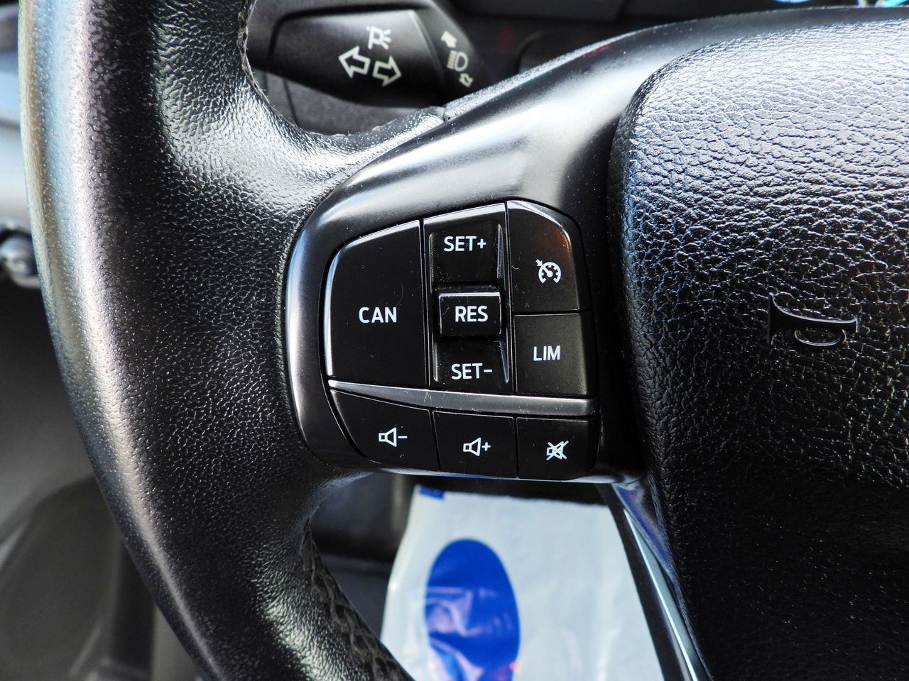 Dodávka sklápač FORD TRANSIT TIPPER CRUISE CONTROL LED LIGHTS TWIN WHEELS AIR CONDITIONING 130HP: obrázok 32 Dodávka sklápač FORD TRANSIT TIPPER CRUISE CONTROL LED LIGHTS TWIN WHEELS AIR CONDITIONING 130HP: obrázok 32