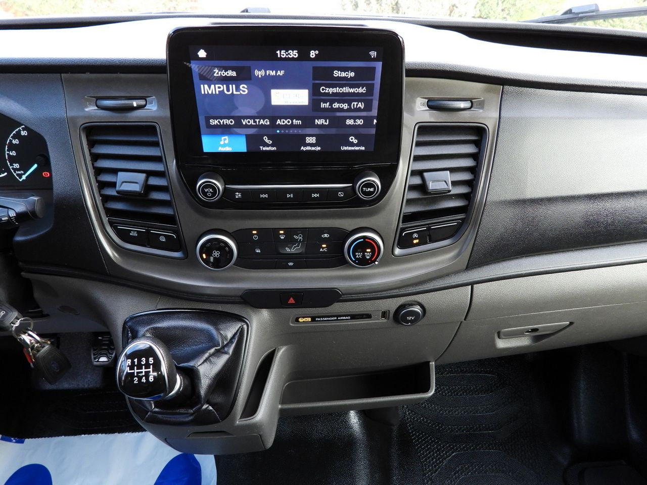 Dodávka sklápač FORD TRANSIT TIPPER CRUISE CONTROL LED LIGHTS TWIN WHEELS AIR CONDITIONING 130HP: obrázok 36 Dodávka sklápač FORD TRANSIT TIPPER CRUISE CONTROL LED LIGHTS TWIN WHEELS AIR CONDITIONING 130HP: obrázok 36