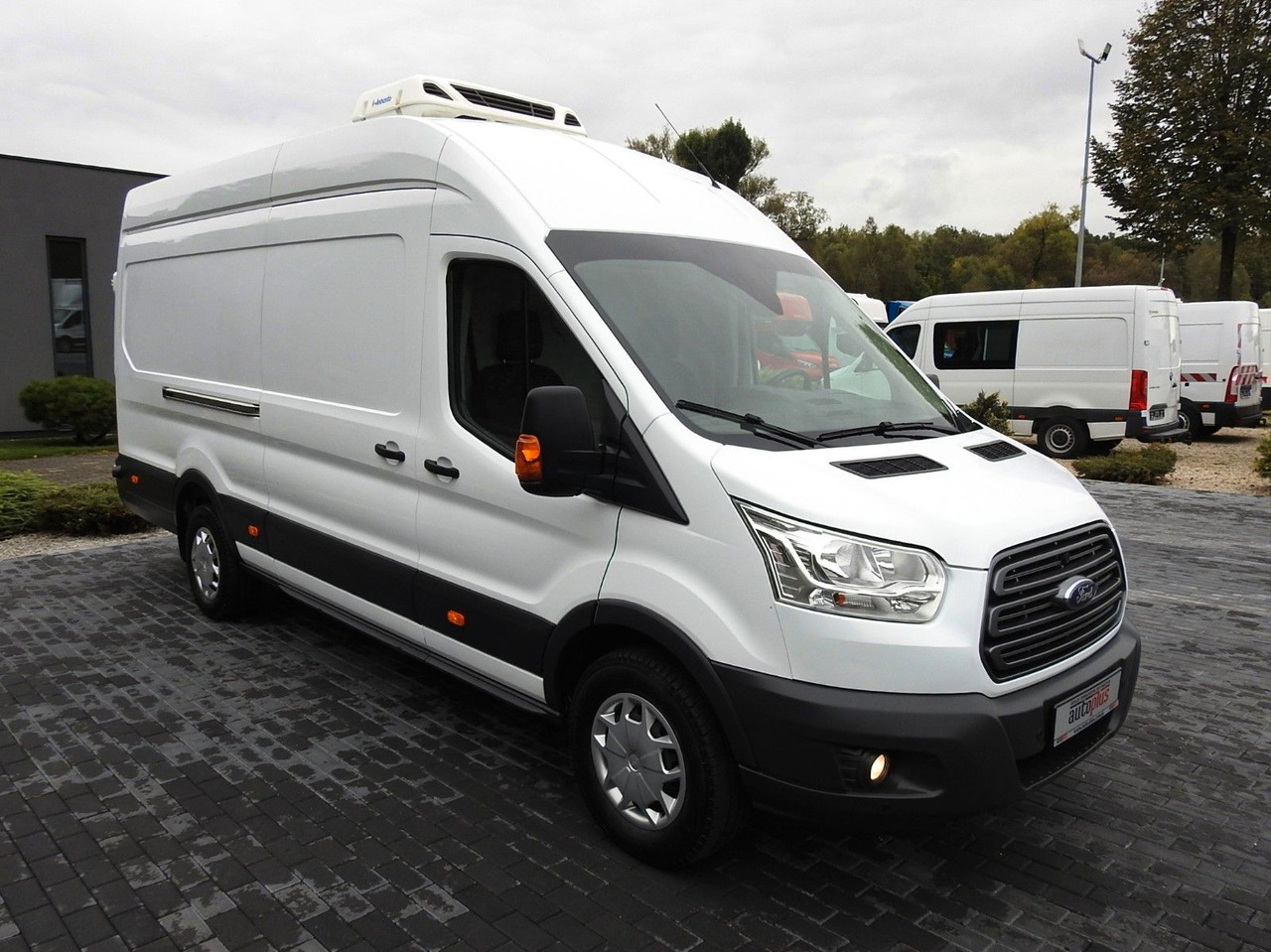 Ford TRANSIT KÜHLKASTENWAGEN 0*C HEIZFUNKTION Ford TRANSIT KÜHLKASTENWAGEN 0*C HEIZFUNKTION - Chladiarenská dodávka: obrázok 4 Ford TRANSIT KÜHLKASTENWAGEN 0*C HEIZFUNKTION Ford TRANSIT KÜHLKASTENWAGEN 0*C HEIZFUNKTION - Chladiarenská dodávka: obrázok 4