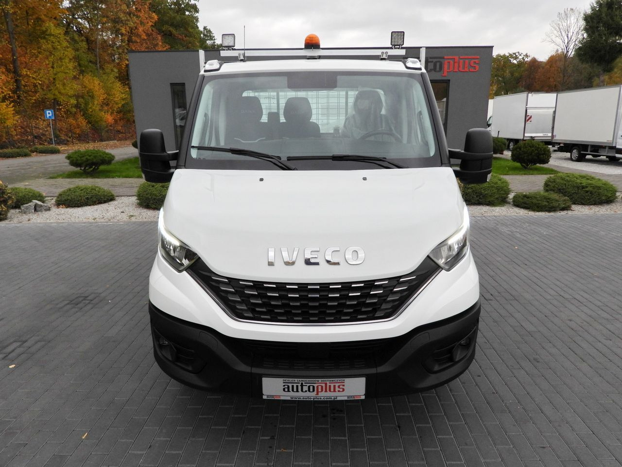 IVECO DAILY 35C21 TIPPER CRUISE CONTROL NAVIGATION LED LIGHTS AUTOMATIC TRANSMISSION TWIN WHEELS AIR CONDITIONING 210HP - Dodávka sklápač: obrázok 5 IVECO DAILY 35C21 TIPPER CRUISE CONTROL NAVIGATION LED LIGHTS AUTOMATIC TRANSMISSION TWIN WHEELS AIR CONDITIONING 210HP - Dodávka sklápač: obrázok 5