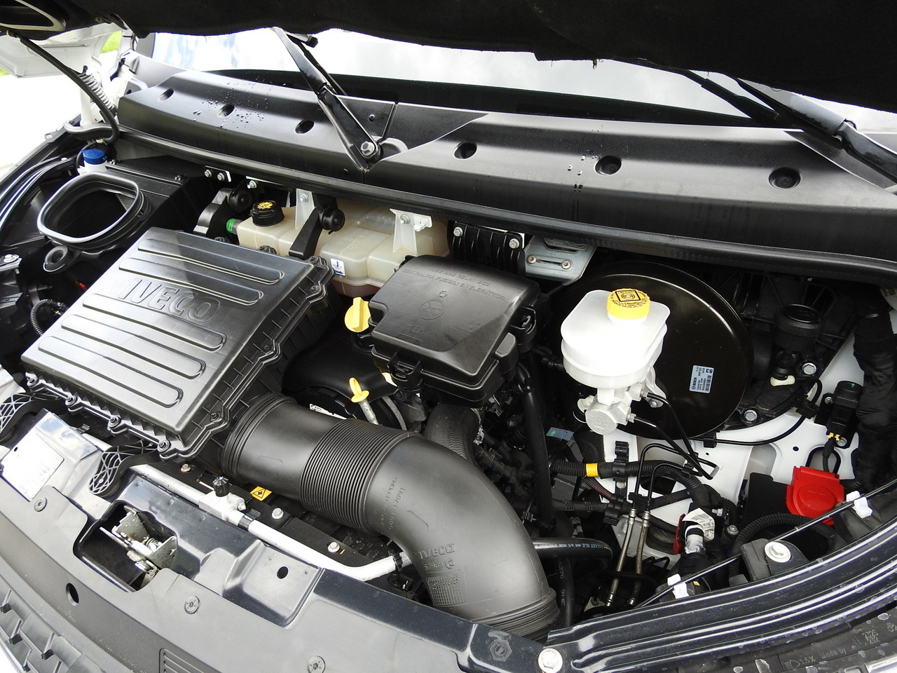 Dodávka skriňová nadstavba IVECO DAILY 35S14 8 PALLETS CRUISE CONTROL TWIN WHEELS AIR CONDITIONING  140HP: obrázok 20