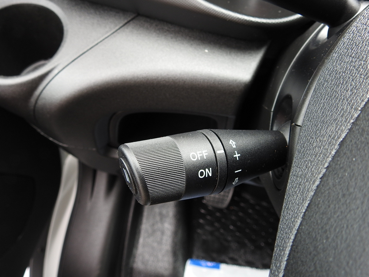 Chladiarenská dodávka IVECO DAILY 35S15 REGRIGERATOR BOX -12*C 8 PALLETS CRUISE CONTROL TWIN WHEELS AIR CONDITIONING 150HP: obrázok 33 Chladiarenská dodávka IVECO DAILY 35S15 REGRIGERATOR BOX -12*C 8 PALLETS CRUISE CONTROL TWIN WHEELS AIR CONDITIONING 150HP: obrázok 33