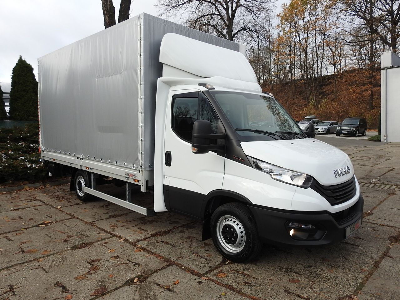 IVECO DAILY 35S16 NEW TARPAULIN LIFT 8 PALLETS CRUISE CONTROL AIR CONDITIONING 160HP - Plachtová dodávka: obrázok 4 IVECO DAILY 35S16 NEW TARPAULIN LIFT 8 PALLETS CRUISE CONTROL AIR CONDITIONING 160HP - Plachtová dodávka: obrázok 4