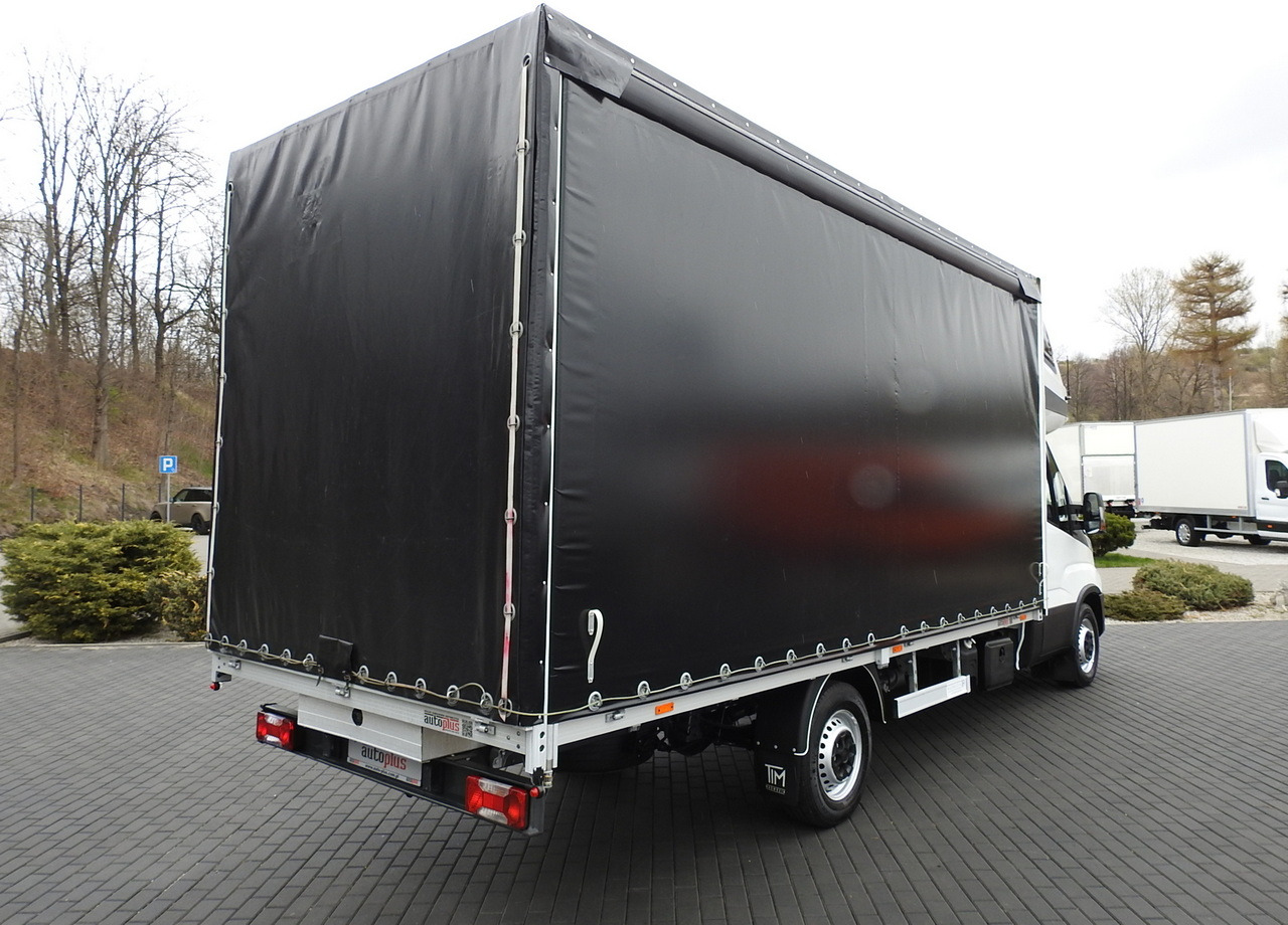 IVECO DAILY 35S18 TARPAULIN 10 PALLETS WEBASTO CRUISE CONTROL AIR CONDITIONING 180HP - Plachtová dodávka: obrázok 3 IVECO DAILY 35S18 TARPAULIN 10 PALLETS WEBASTO CRUISE CONTROL AIR CONDITIONING 180HP - Plachtová dodávka: obrázok 3