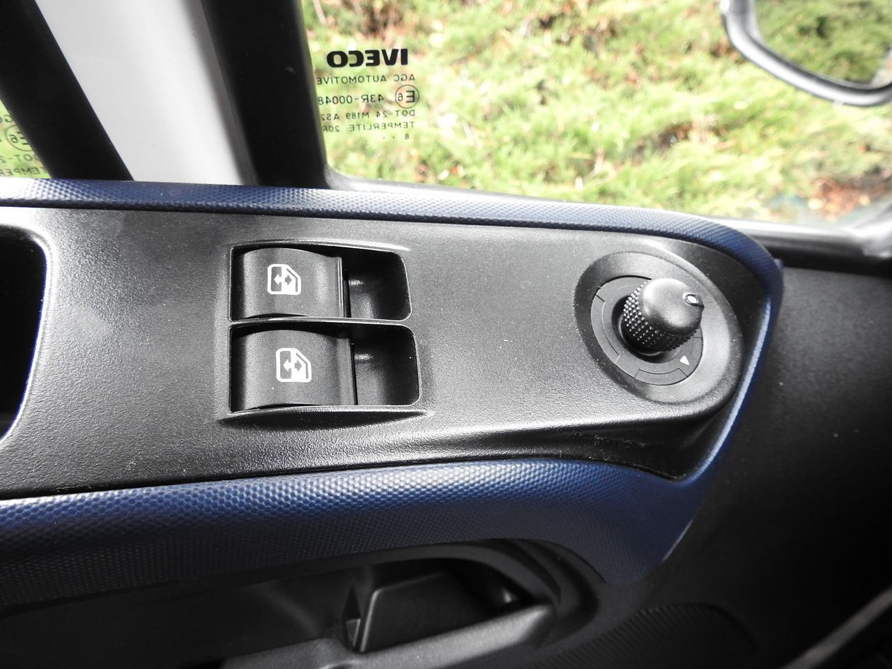 Plachtová dodávka IVECO DAILY 35S18 TARPAULIN LIFT 8 PALLETS CRUISE CONTROL AIR CONDITIONING  180HP: obrázok 31