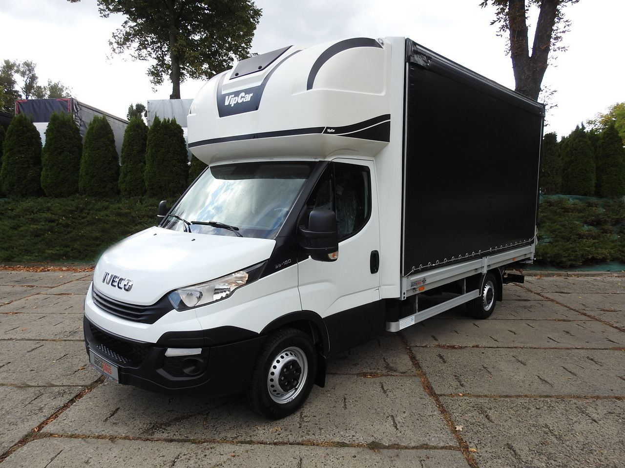 Plachtová dodávka IVECO DAILY 35S18 TARPAULIN LIFT 8 PALLETS CRUISE CONTROL AIR CONDITIONING  180HP: obrázok 6