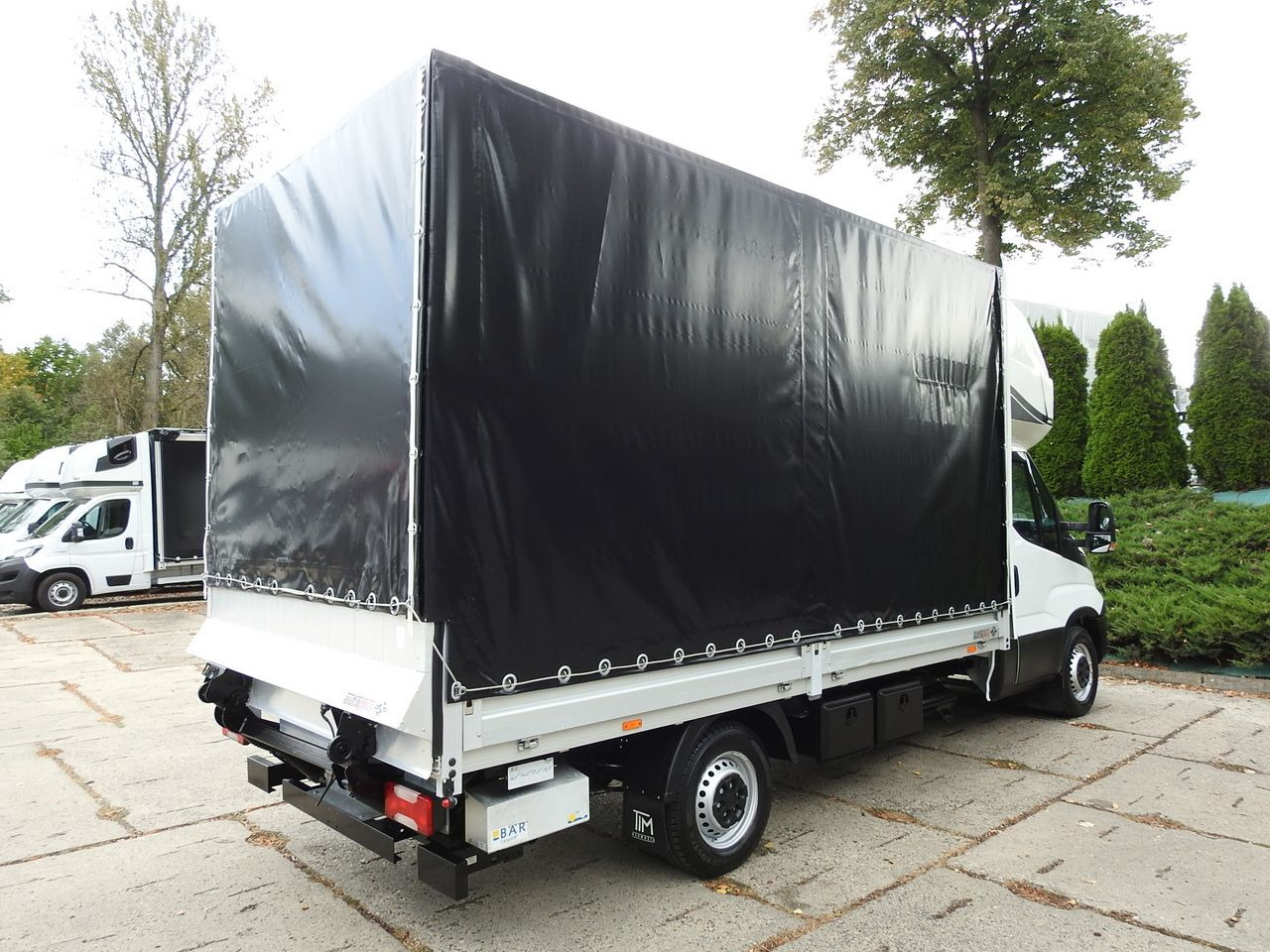 Plachtová dodávka IVECO DAILY 35S18 TARPAULIN LIFT 8 PALLETS CRUISE CONTROL AIR CONDITIONING  180HP: obrázok 15