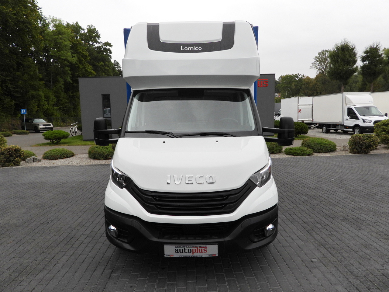 IVECO DAILY 35S18 TARPAULIN LIFT 8 PALLETS WEBASTO CRUISE CONTROL LED LIGHTS AIR CONDITIONING 180HP - Plachtová dodávka: obrázok 5 IVECO DAILY 35S18 TARPAULIN LIFT 8 PALLETS WEBASTO CRUISE CONTROL LED LIGHTS AIR CONDITIONING 180HP - Plachtová dodávka: obrázok 5