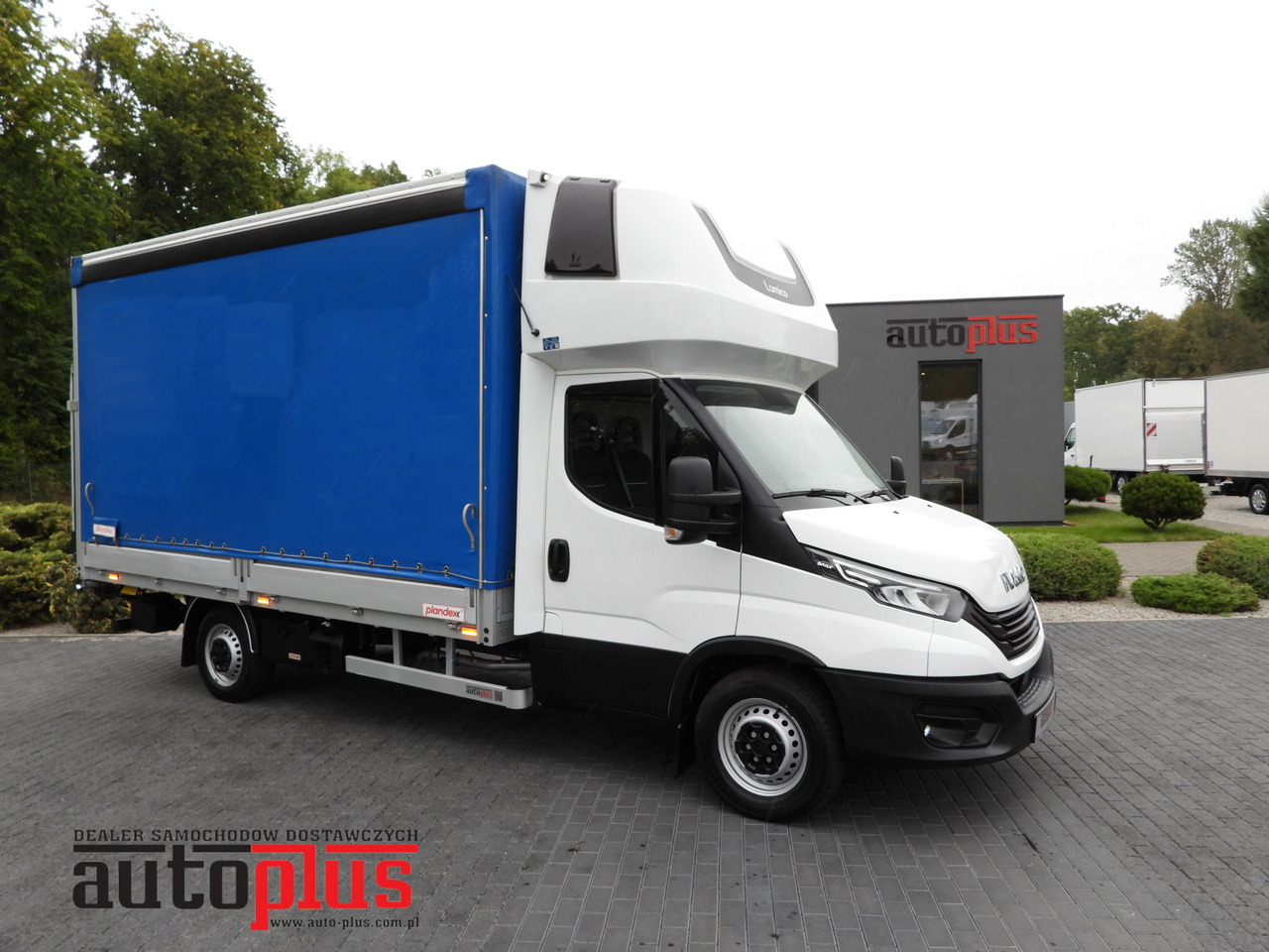 IVECO DAILY 35S18 TARPAULIN LIFT 8 PALLETS WEBASTO CRUISE CONTROL LED LIGHTS AIR CONDITIONING 180HP - Plachtová dodávka: obrázok 1 IVECO DAILY 35S18 TARPAULIN LIFT 8 PALLETS WEBASTO CRUISE CONTROL LED LIGHTS AIR CONDITIONING 180HP - Plachtová dodávka: obrázok 1