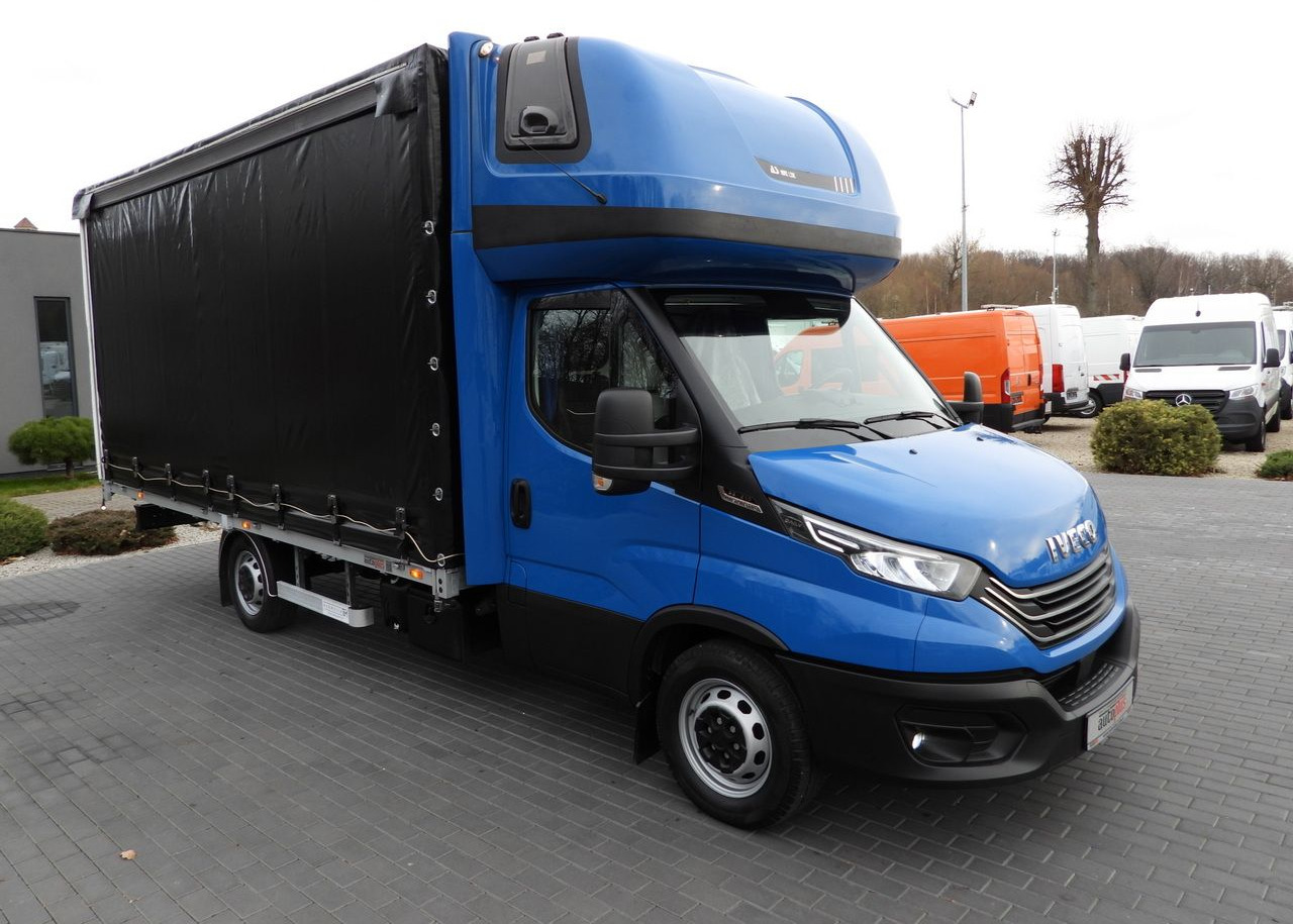 IVECO DAILY 35S21 TARPAULIN 10 PALLETS WEBASTO CRUISE CONTROL NAVIGATION LED LIGHTS AUTOMATIC TRANSMISSION HI-MATIC AIR CONDITIONING 210HP - Plachtová dodávka: obrázok 4 IVECO DAILY 35S21 TARPAULIN 10 PALLETS WEBASTO CRUISE CONTROL NAVIGATION LED LIGHTS AUTOMATIC TRANSMISSION HI-MATIC AIR CONDITIONING 210HP - Plachtová dodávka: obrázok 4