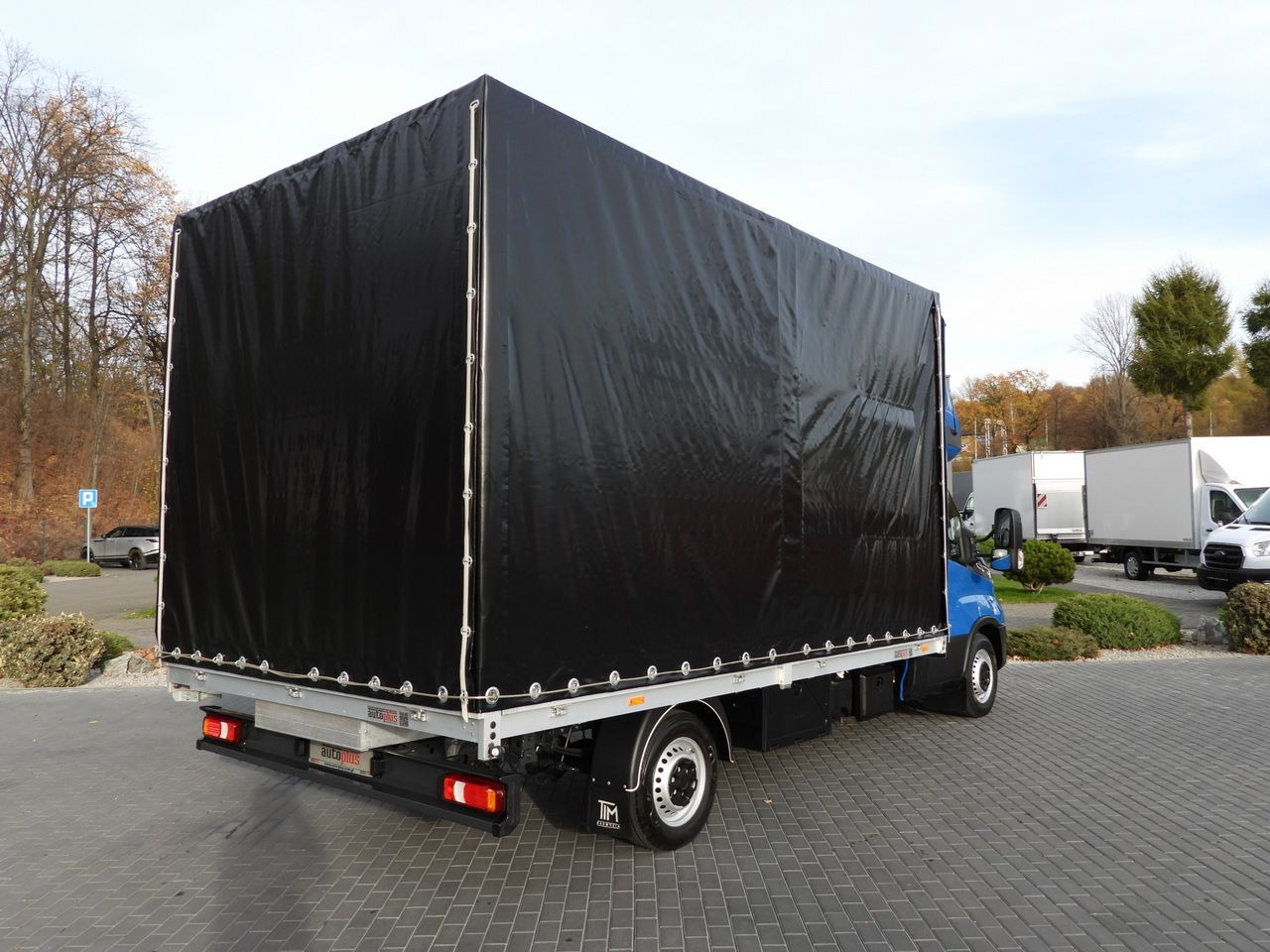 IVECO DAILY 35S21 TARPAULIN 10 PALLETS WEBASTO CRUISE CONTROL NAVIGATION LED LIGHTS AUTOMATIC TRANSMISSION HI-MATIC AIR CONDITIONING 210HP - Plachtová dodávka: obrázok 3 IVECO DAILY 35S21 TARPAULIN 10 PALLETS WEBASTO CRUISE CONTROL NAVIGATION LED LIGHTS AUTOMATIC TRANSMISSION HI-MATIC AIR CONDITIONING 210HP - Plachtová dodávka: obrázok 3