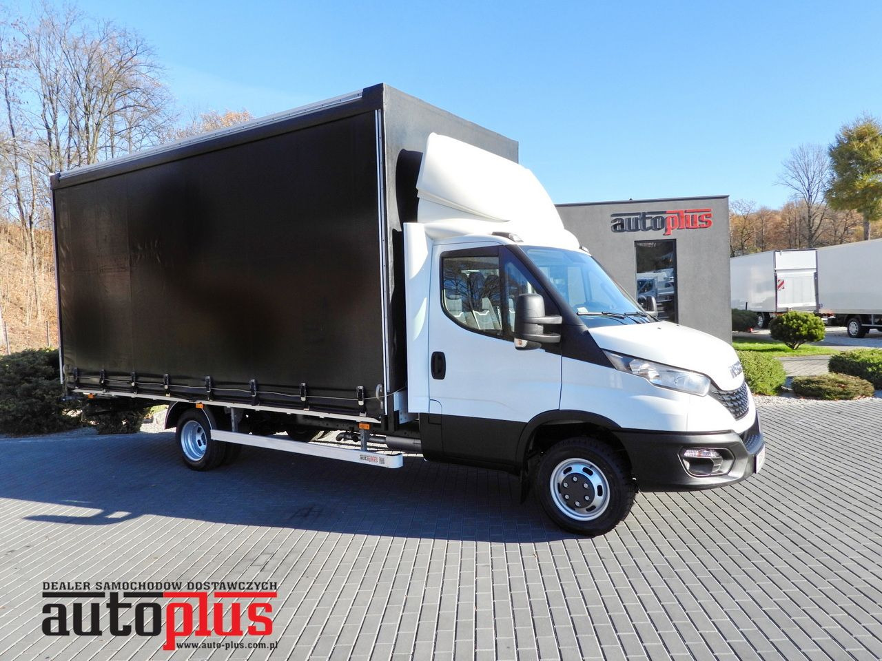 IVECO DAILY 50C17 TARPAULIN 10 PALLETS CRUISE CONTROL TWIN WHEELS AIR CONDITIONING 180HP - Plachtová dodávka: obrázok 1 IVECO DAILY 50C17 TARPAULIN 10 PALLETS CRUISE CONTROL TWIN WHEELS AIR CONDITIONING 180HP - Plachtová dodávka: obrázok 1