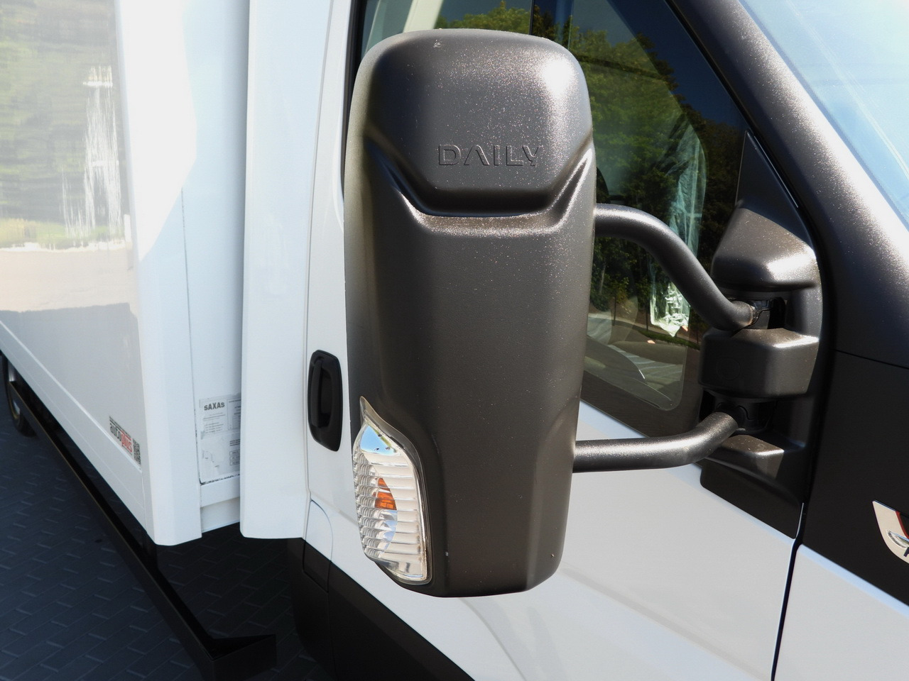 Dodávka skriňová nadstavba IVECO DAILY 72C18 LIFT 14 PALLETS CRUISE CONTROL PNEUMATICS AUTOMATIC TRANSMISSION HI-MATIC TWIN WHEELS AIR CONDITIONING  180HP: obrázok 26