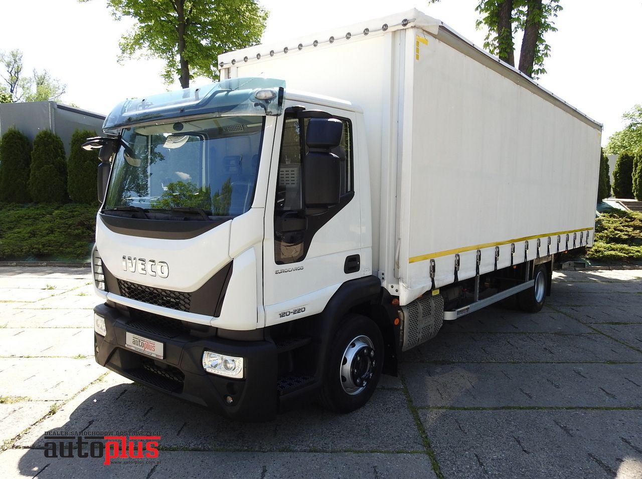 IVECO EUROCARGO 120 - 220 TARPAULIN LIFT 20 PALLETS LED LIGHTS AUTOMATIC TRANSMISSION HI-MATIC TWIN WHEELS AIR CONDITIONING 220HP - Plachtová dodávka: obrázok 1 IVECO EUROCARGO 120 - 220 TARPAULIN LIFT 20 PALLETS LED LIGHTS AUTOMATIC TRANSMISSION HI-MATIC TWIN WHEELS AIR CONDITIONING 220HP - Plachtová dodávka: obrázok 1
