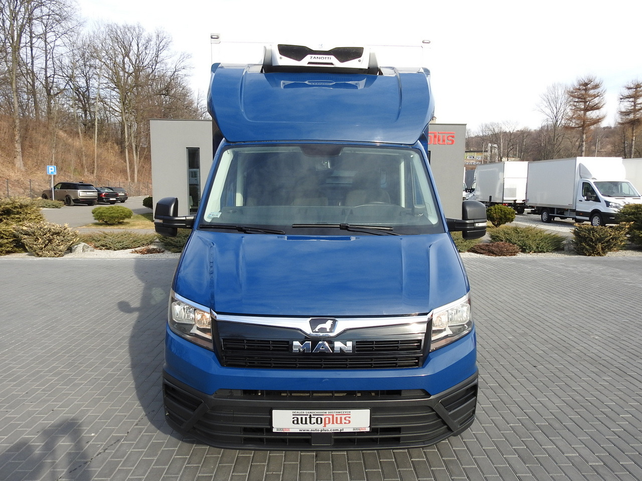 MAN TGE 3.180 REGRIGERATOR BOX -5*C 8 PALLETS HEATING FUNCTION CRUISE CONTROL PNEUMATICS AIR CONDITIONING 180HP - Chladiarenská dodávka: obrázok 5 MAN TGE 3.180 REGRIGERATOR BOX -5*C 8 PALLETS HEATING FUNCTION CRUISE CONTROL PNEUMATICS AIR CONDITIONING 180HP - Chladiarenská dodávka: obrázok 5