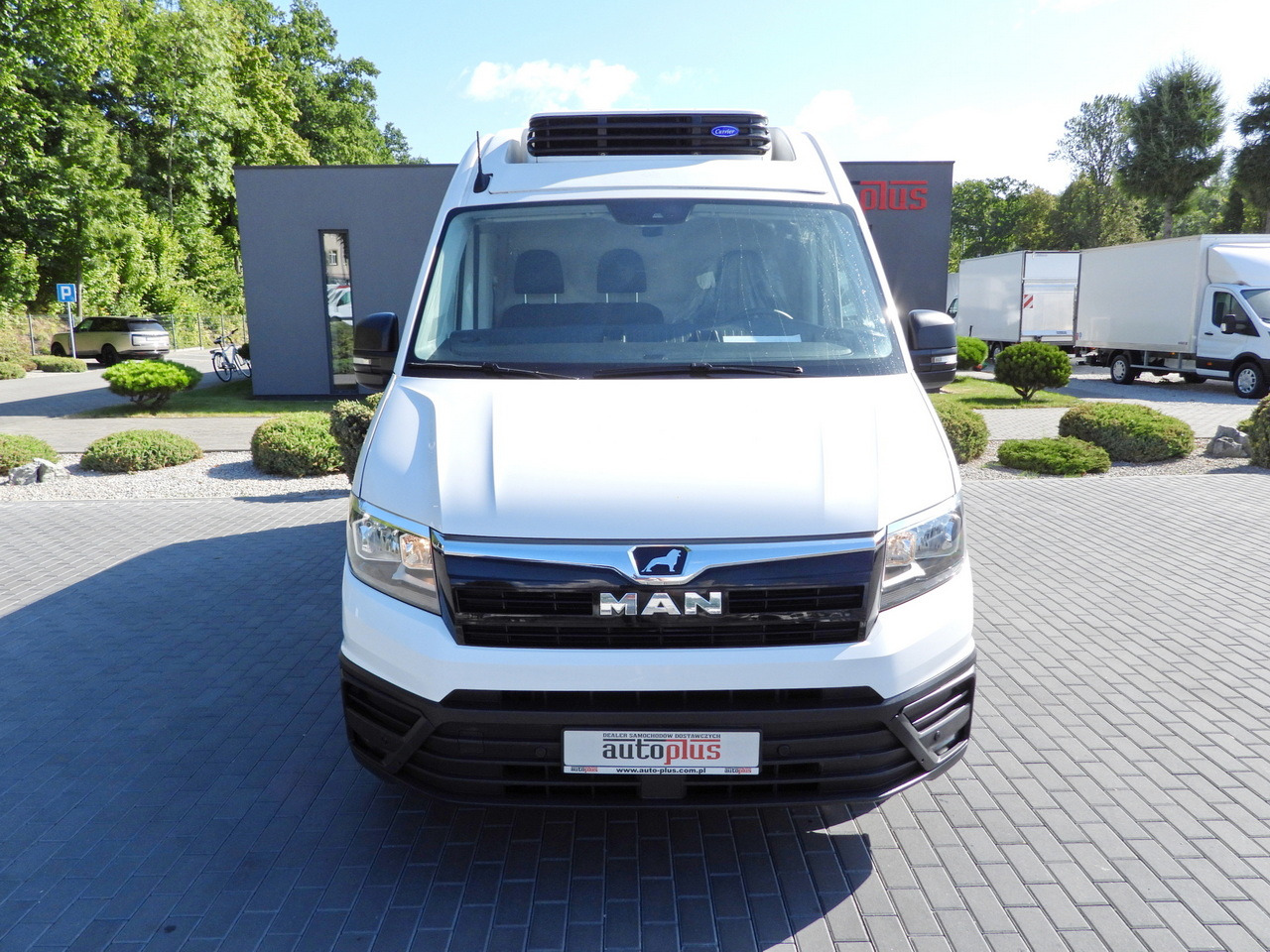 MAN TGE REFRIGERATOR VAN -5*C POWER SUPPLY 230V CRUISE CONTROL AUTOMATIC TRANSMISSION AIR CONDITIONING 180HP - Chladiarenská dodávka: obrázok 5 MAN TGE REFRIGERATOR VAN -5*C POWER SUPPLY 230V CRUISE CONTROL AUTOMATIC TRANSMISSION AIR CONDITIONING 180HP - Chladiarenská dodávka: obrázok 5