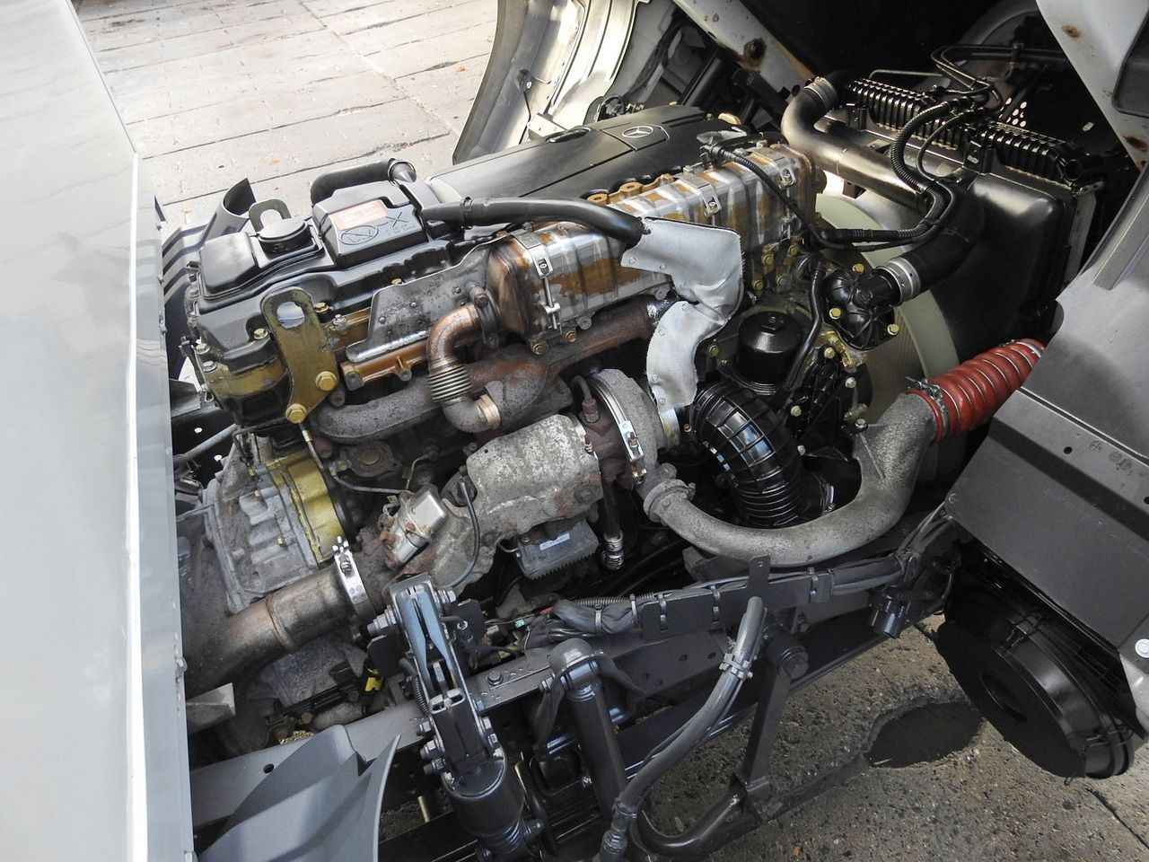 Skříňový nákladní auto MERCEDES ATEGO 12.24 BOX LIFT 18 PALLETS CRUISE CONTROL AUTOMATIC TRANSMISSION TWIN WHEELS AIR CONDITIONING 240HP: obrázok 30 Skříňový nákladní auto MERCEDES ATEGO 12.24 BOX LIFT 18 PALLETS CRUISE CONTROL AUTOMATIC TRANSMISSION TWIN WHEELS AIR CONDITIONING 240HP: obrázok 30