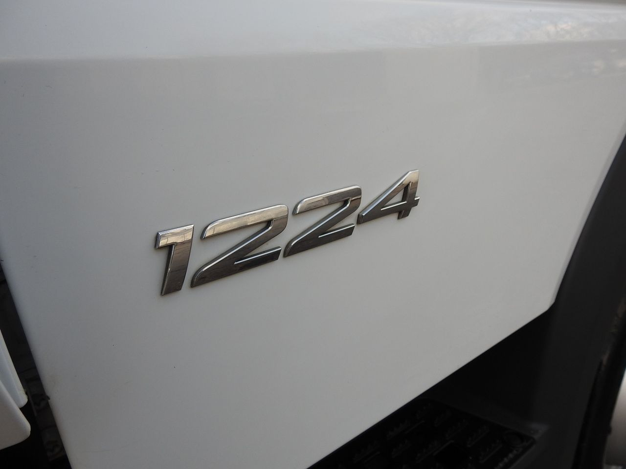 Skříňový nákladní auto MERCEDES ATEGO 12.24 BOX LIFT 18 PALLETS CRUISE CONTROL AUTOMATIC TRANSMISSION TWIN WHEELS AIR CONDITIONING 240HP: obrázok 21 Skříňový nákladní auto MERCEDES ATEGO 12.24 BOX LIFT 18 PALLETS CRUISE CONTROL AUTOMATIC TRANSMISSION TWIN WHEELS AIR CONDITIONING 240HP: obrázok 21