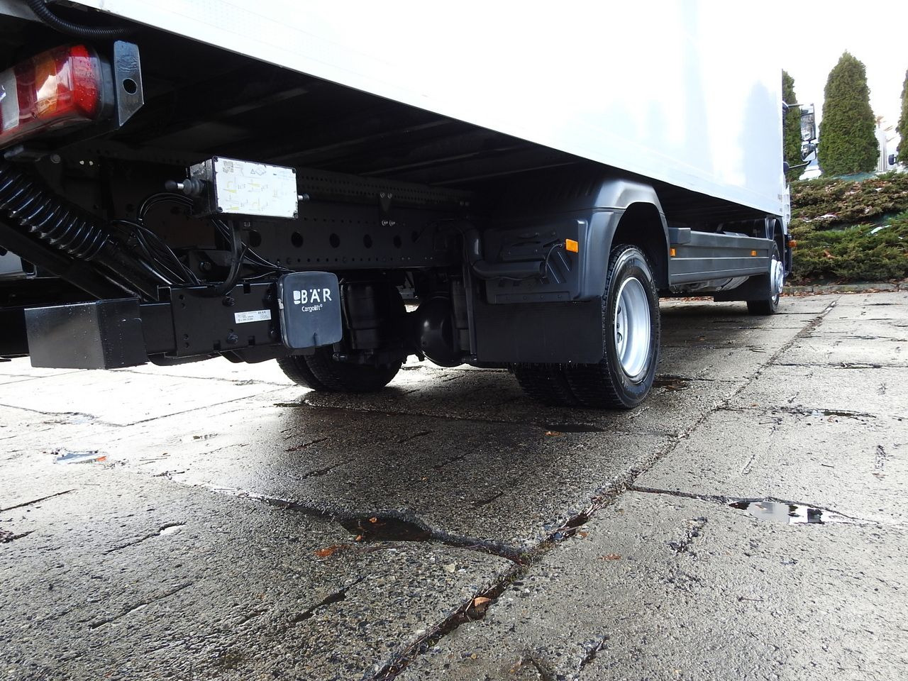 Skříňový nákladní auto MERCEDES ATEGO 12.24 BOX LIFT 18 PALLETS CRUISE CONTROL AUTOMATIC TRANSMISSION TWIN WHEELS AIR CONDITIONING 240HP: obrázok 19 Skříňový nákladní auto MERCEDES ATEGO 12.24 BOX LIFT 18 PALLETS CRUISE CONTROL AUTOMATIC TRANSMISSION TWIN WHEELS AIR CONDITIONING 240HP: obrázok 19