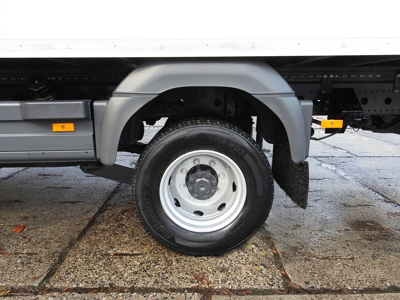 Skříňový nákladní auto MERCEDES ATEGO 12.24 BOX LIFT 18 PALLETS CRUISE CONTROL AUTOMATIC TRANSMISSION TWIN WHEELS AIR CONDITIONING 240HP: obrázok 26 Skříňový nákladní auto MERCEDES ATEGO 12.24 BOX LIFT 18 PALLETS CRUISE CONTROL AUTOMATIC TRANSMISSION TWIN WHEELS AIR CONDITIONING 240HP: obrázok 26