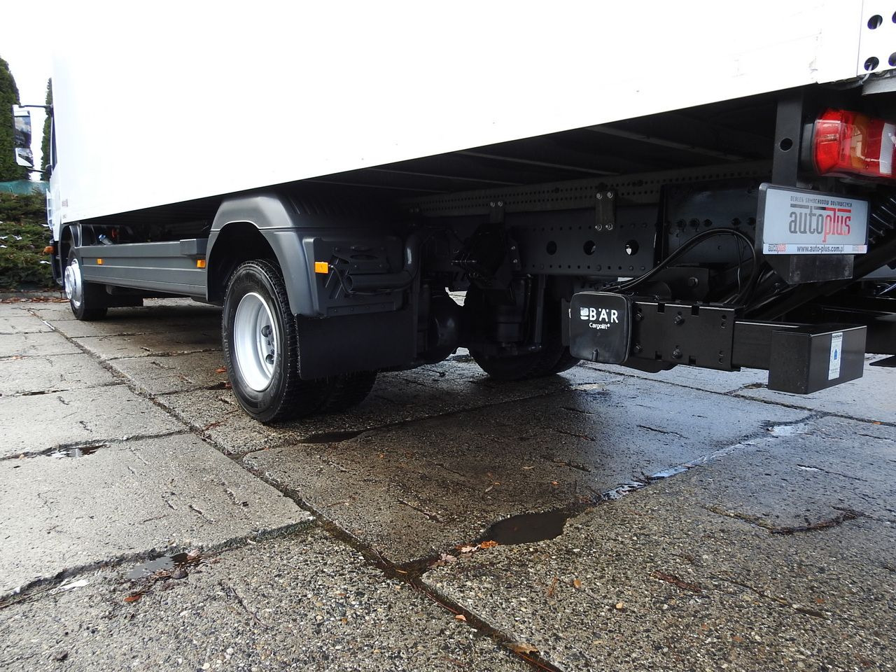 Skříňový nákladní auto MERCEDES ATEGO 12.24 BOX LIFT 18 PALLETS CRUISE CONTROL AUTOMATIC TRANSMISSION TWIN WHEELS AIR CONDITIONING 240HP: obrázok 17 Skříňový nákladní auto MERCEDES ATEGO 12.24 BOX LIFT 18 PALLETS CRUISE CONTROL AUTOMATIC TRANSMISSION TWIN WHEELS AIR CONDITIONING 240HP: obrázok 17