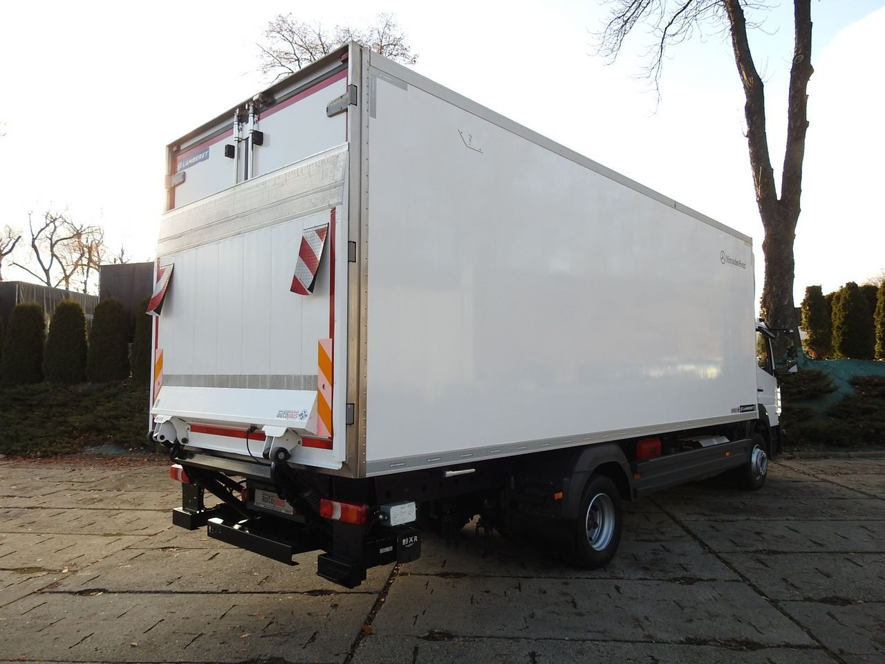 MERCEDES ATEGO 12.24 REGRIGERATOR BOX -10*C LIFT 16 PALLETS HEATING FUNCTION WEBASTO CRUISE CONTROL PNEUMATICS AIR CONDITIONING 240HP - Chladirenské nákladné vozidlo: obrázok 3 MERCEDES ATEGO 12.24 REGRIGERATOR BOX -10*C LIFT 16 PALLETS HEATING FUNCTION WEBASTO CRUISE CONTROL PNEUMATICS AIR CONDITIONING 240HP - Chladirenské nákladné vozidlo: obrázok 3