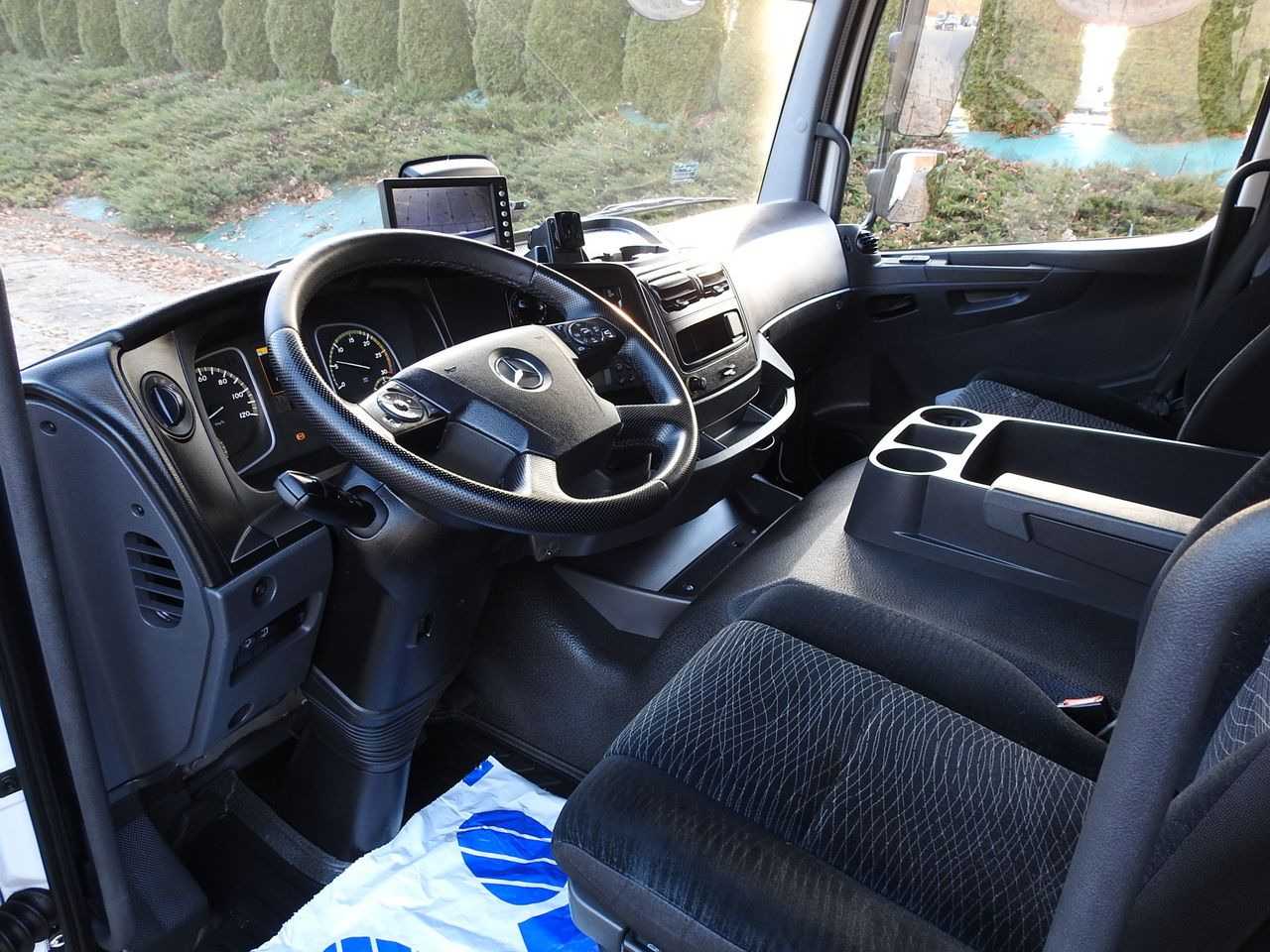 MERCEDES ATEGO 12.24 REGRIGERATOR BOX -10*C LIFT 16 PALLETS HEATING FUNCTION WEBASTO CRUISE CONTROL PNEUMATICS AIR CONDITIONING 240HP - Chladirenské nákladné vozidlo: obrázok 2 MERCEDES ATEGO 12.24 REGRIGERATOR BOX -10*C LIFT 16 PALLETS HEATING FUNCTION WEBASTO CRUISE CONTROL PNEUMATICS AIR CONDITIONING 240HP - Chladirenské nákladné vozidlo: obrázok 2