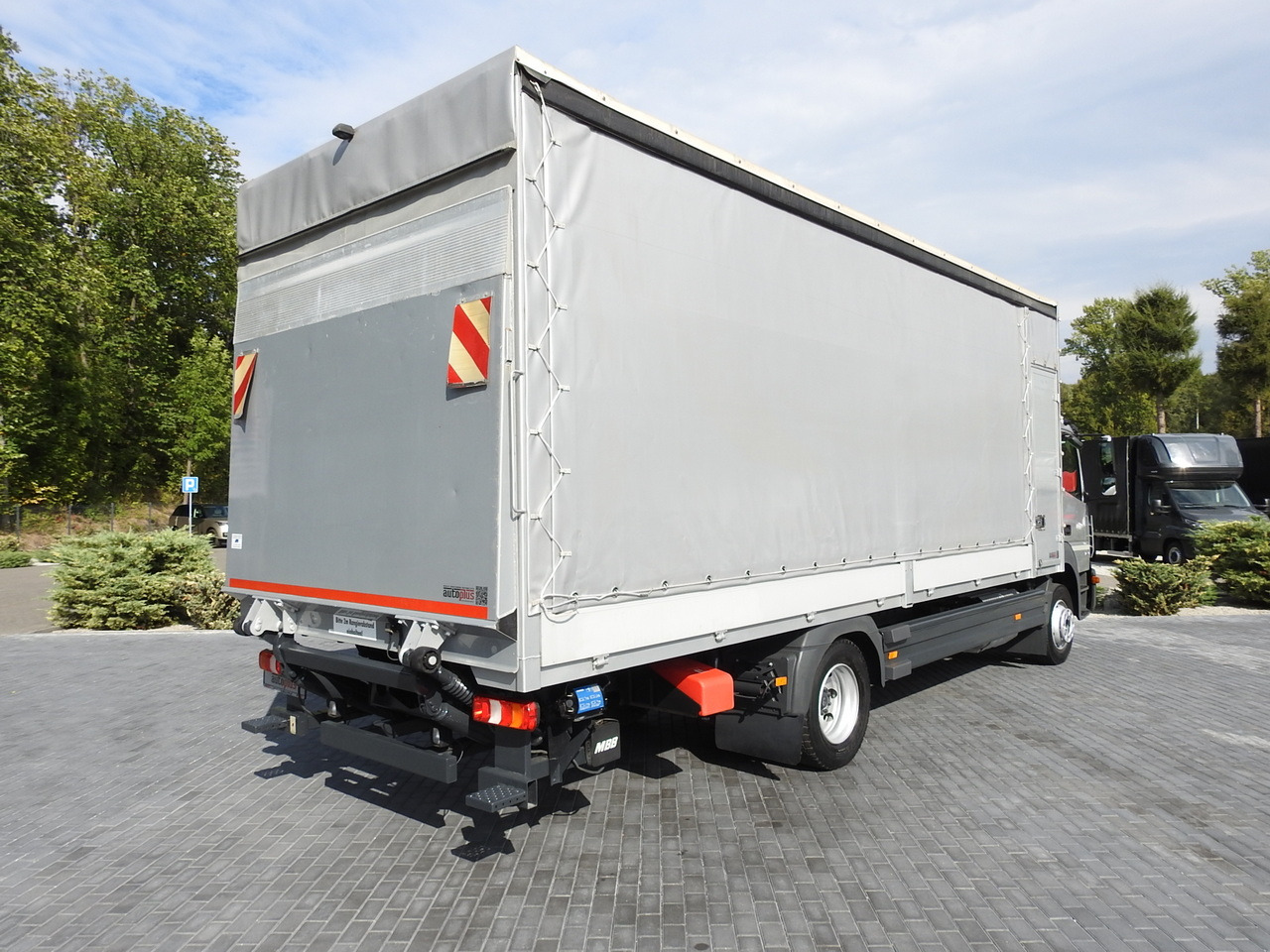 MERCEDES ATEGO 1221 TARPAULIN LIFT 16 PALLETS WEBASTO AIR CONDITIONING PNEUMATICS TWIN WHEELS 230HP - Plachtová dodávka: obrázok 3 MERCEDES ATEGO 1221 TARPAULIN LIFT 16 PALLETS WEBASTO AIR CONDITIONING PNEUMATICS TWIN WHEELS 230HP - Plachtová dodávka: obrázok 3
