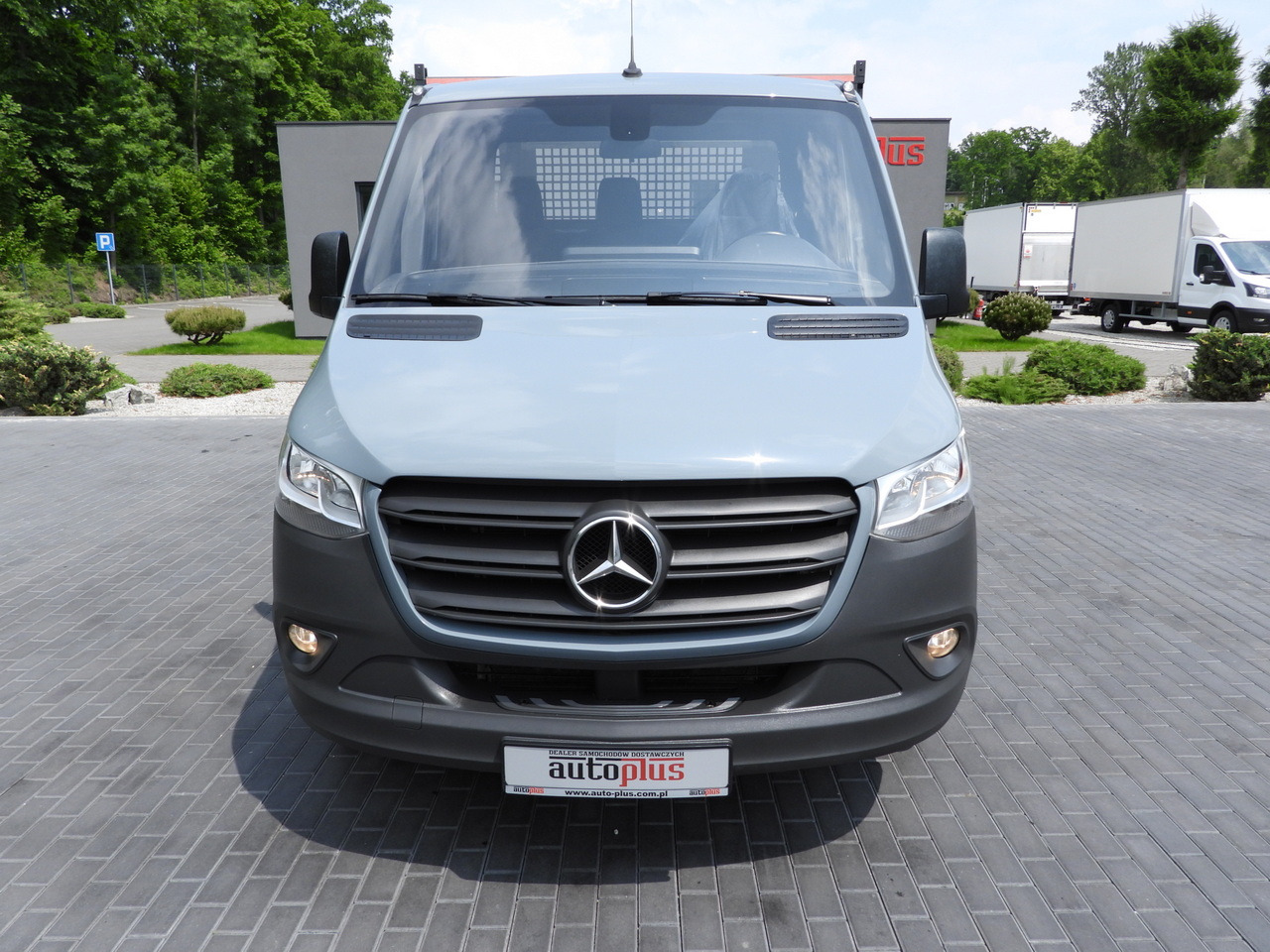 MERCEDES SPRINTER 315 STAKE BODY 8 PALLETS CRUISE CONTROL AIR CONDITIONING 150HP - Dodávka valník: obrázok 5 MERCEDES SPRINTER 315 STAKE BODY 8 PALLETS CRUISE CONTROL AIR CONDITIONING 150HP - Dodávka valník: obrázok 5
