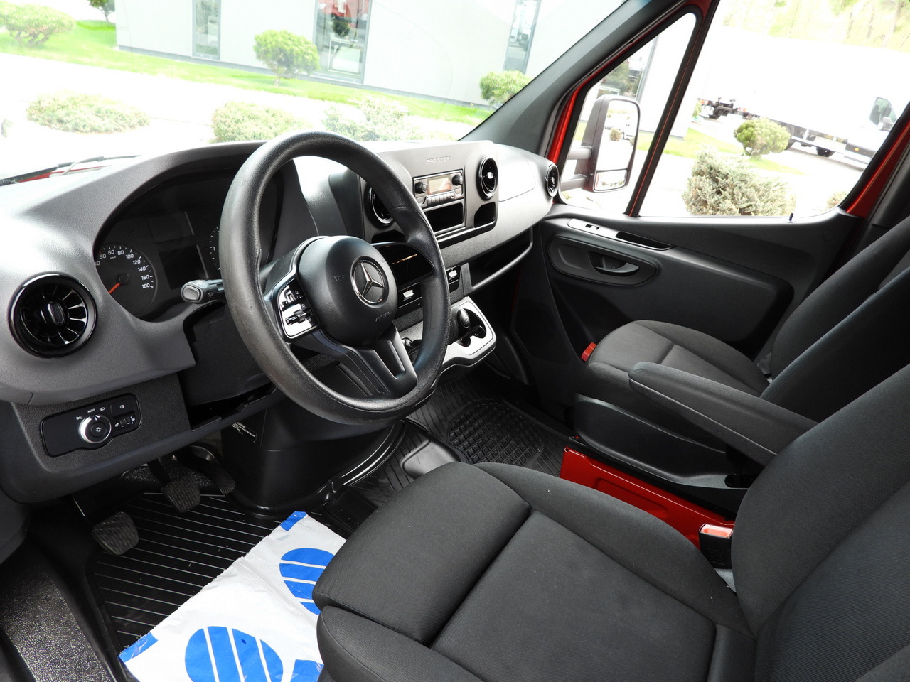 MERCEDES SPRINTER 316 8 PALLETS TARPAULIN LIFT CRUISE CONTROL AIR CONDITIONING  160HP - Plachtová dodávka: obrázok 2 MERCEDES SPRINTER 316 8 PALLETS TARPAULIN LIFT CRUISE CONTROL AIR CONDITIONING  160HP - Plachtová dodávka: obrázok 2