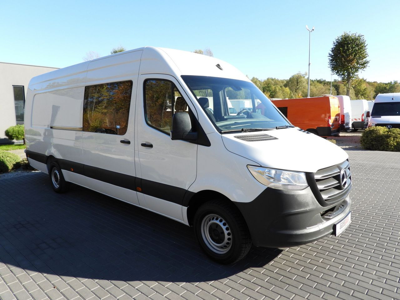 MERCEDES SPRINTER 316 BOX DELIVERY VAN 7 SEATS CRUISE CONTROL AUTOMATIC TRANSMISSION AIR CONDITIONING 160HP - Furgon: obrázok 5 MERCEDES SPRINTER 316 BOX DELIVERY VAN 7 SEATS CRUISE CONTROL AUTOMATIC TRANSMISSION AIR CONDITIONING 160HP - Furgon: obrázok 5