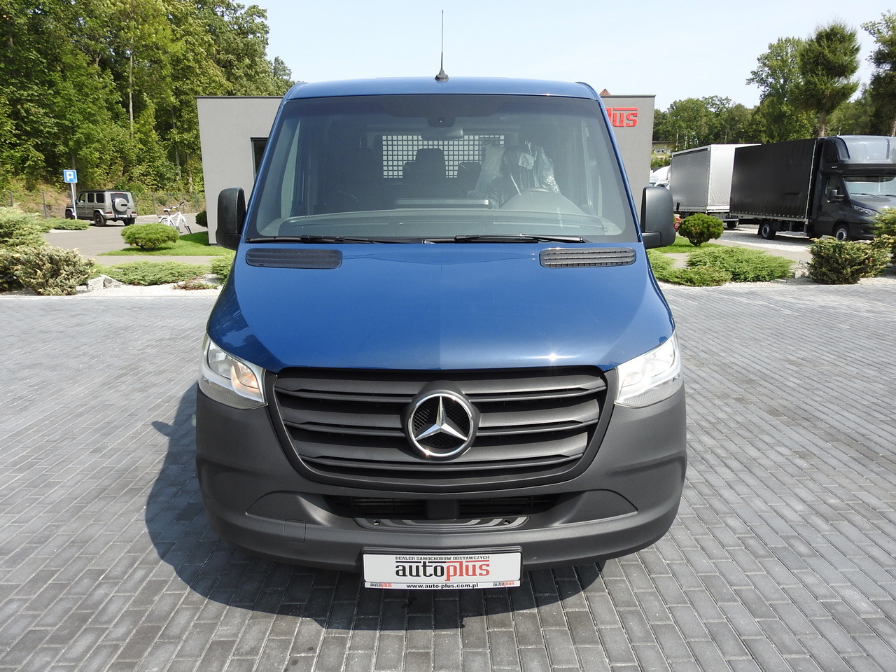 MERCEDES SPRINTER 316 STAKE BODY DOUBLE CABIN DOKA 7 SEATS AIR CONDITIONING 160HP - Dodávkа s dvojitou kabínou: obrázok 5 MERCEDES SPRINTER 316 STAKE BODY DOUBLE CABIN DOKA 7 SEATS AIR CONDITIONING 160HP - Dodávkа s dvojitou kabínou: obrázok 5