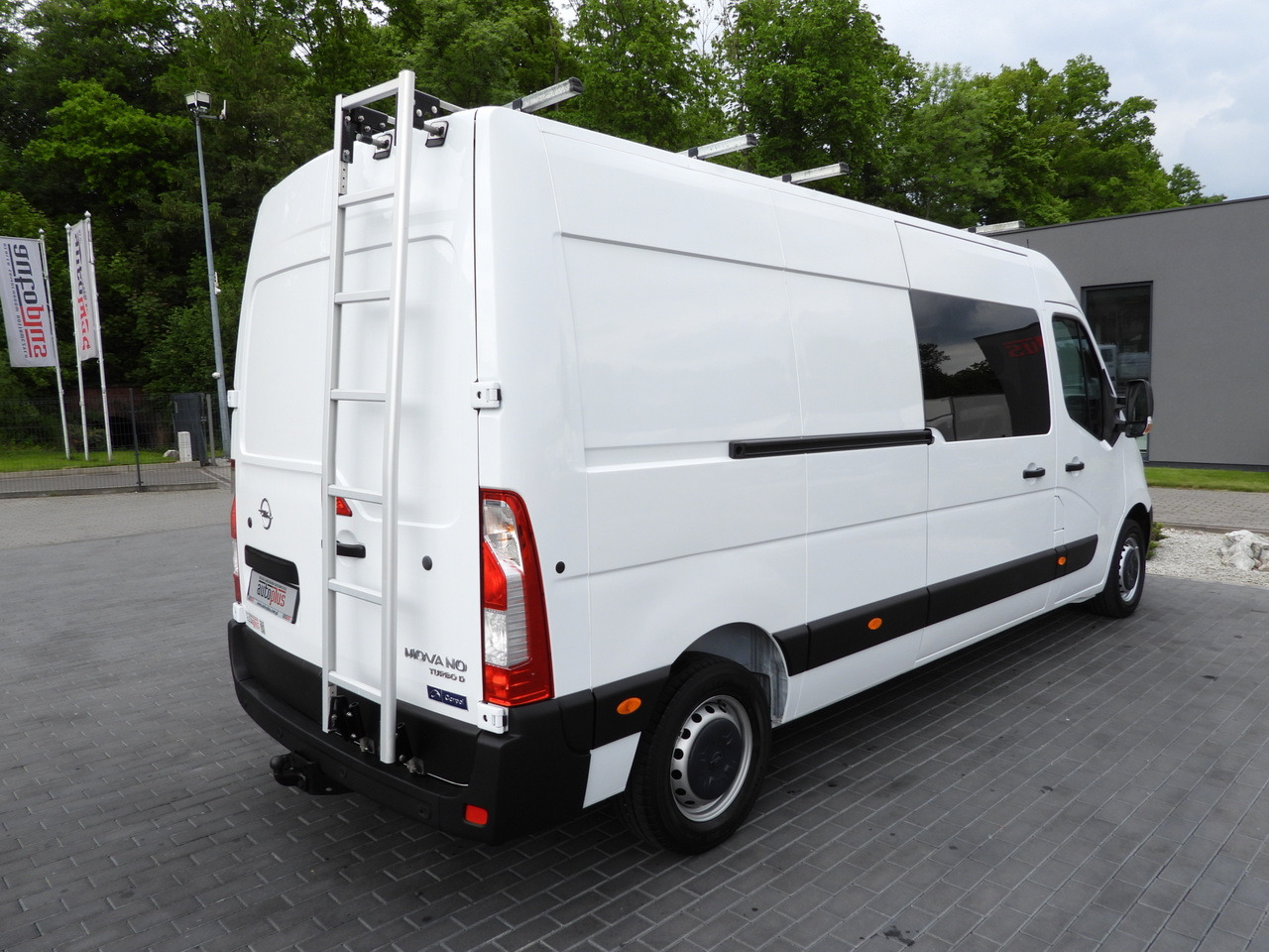 Furgon OPEL MOVANO  BOX DELIVERY VAN 7 SEATS CRUISE CONTROL LED LIGHTS AIR CONDITIONING  135HP: obrázok 14 Furgon OPEL MOVANO  BOX DELIVERY VAN 7 SEATS CRUISE CONTROL LED LIGHTS AIR CONDITIONING  135HP: obrázok 14