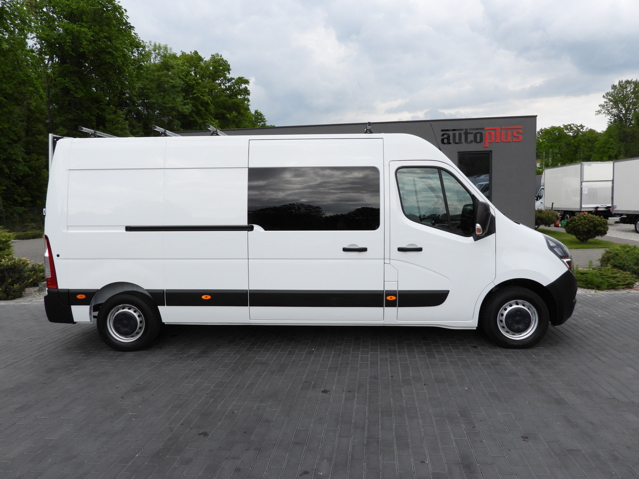 Furgon OPEL MOVANO  BOX DELIVERY VAN 7 SEATS CRUISE CONTROL LED LIGHTS AIR CONDITIONING  135HP: obrázok 7 Furgon OPEL MOVANO  BOX DELIVERY VAN 7 SEATS CRUISE CONTROL LED LIGHTS AIR CONDITIONING  135HP: obrázok 7