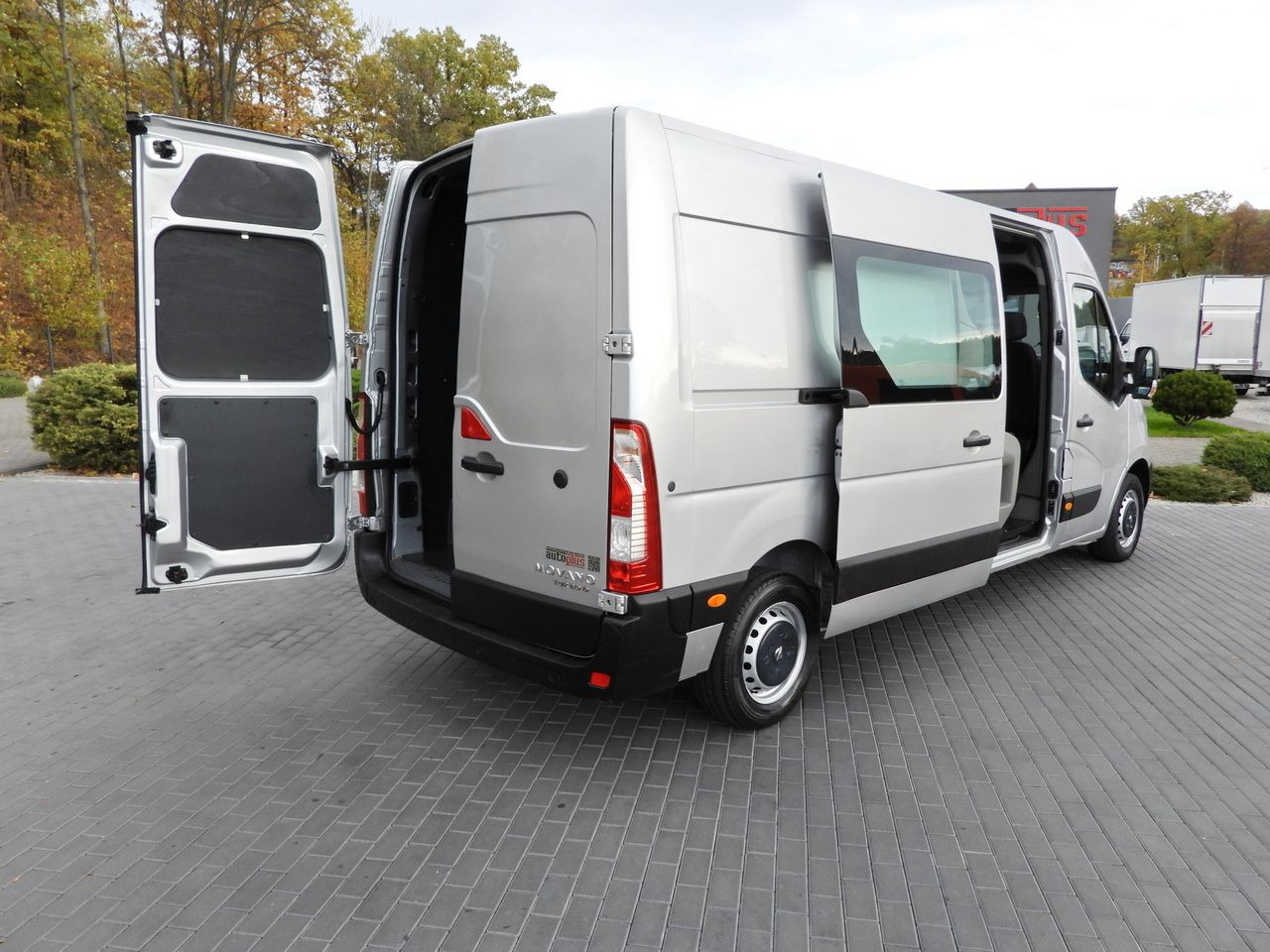 OPEL MOVANO BOX DELIVERY VAN 7 SEATS CRUISE CONTROL LED LIGHTS AIR CONDITIONING 180HP - Furgon: obrázok 3 OPEL MOVANO BOX DELIVERY VAN 7 SEATS CRUISE CONTROL LED LIGHTS AIR CONDITIONING 180HP - Furgon: obrázok 3