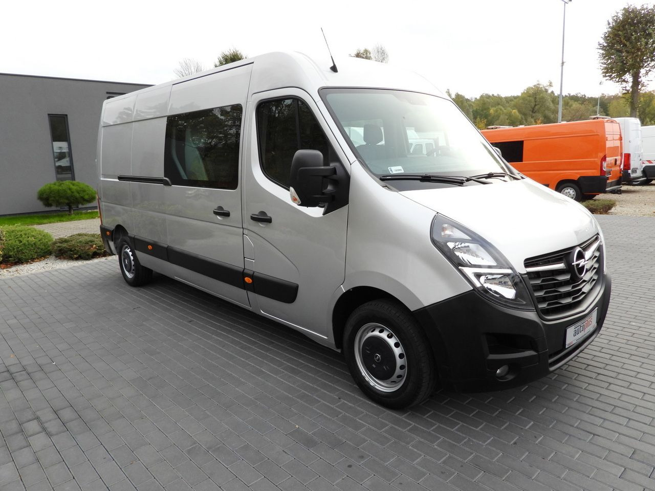 OPEL MOVANO BOX DELIVERY VAN 7 SEATS CRUISE CONTROL LED LIGHTS AIR CONDITIONING 180HP - Furgon: obrázok 4 OPEL MOVANO BOX DELIVERY VAN 7 SEATS CRUISE CONTROL LED LIGHTS AIR CONDITIONING 180HP - Furgon: obrázok 4