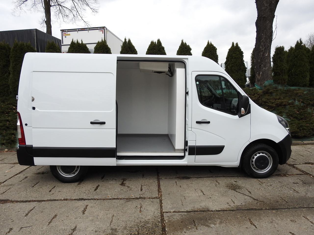 Chladiarenská dodávka OPEL MOVANO REFRIGERATOR VAN 0*C CRUISE CONTROL NAVIGATION AIR CONDITIONING LED LIGHTS  136HP: obrázok 8