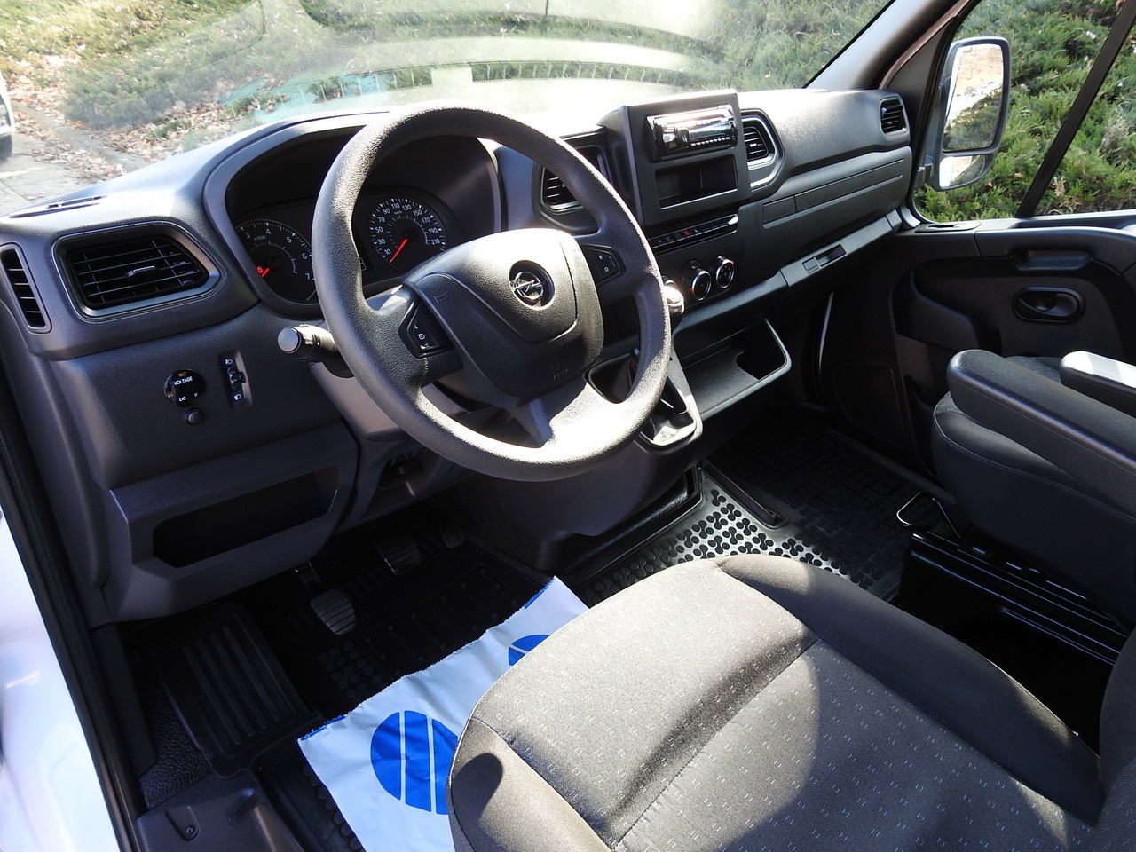 OPEL MOVANO TARPAULIN 10 PALLETS WEBASTO CRUISE CONTROL AIR CONDITIONING LED LIGHTS PNEUMATICS 165HP - Plachtová dodávka: obrázok 2 OPEL MOVANO TARPAULIN 10 PALLETS WEBASTO CRUISE CONTROL AIR CONDITIONING LED LIGHTS PNEUMATICS 165HP - Plachtová dodávka: obrázok 2